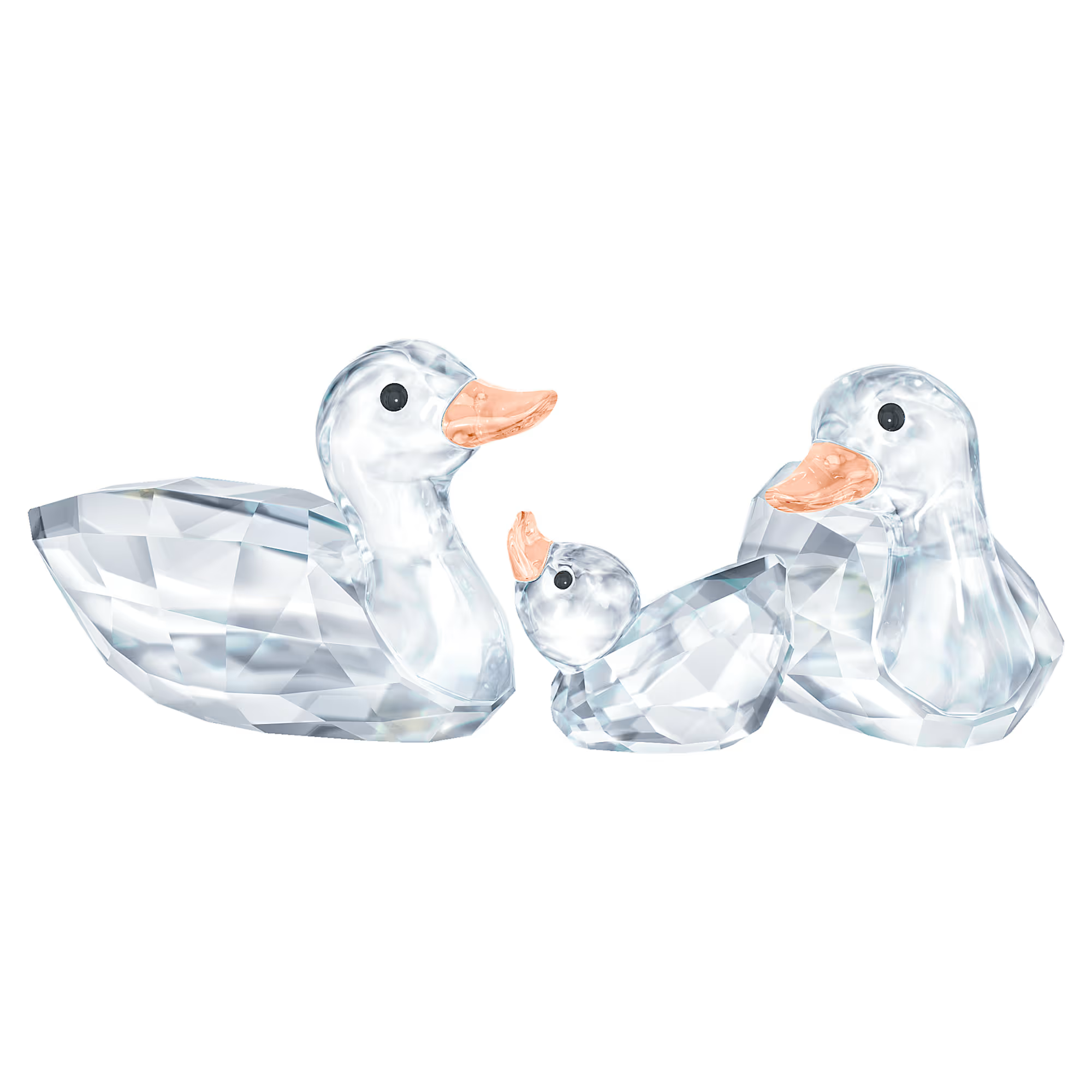 Deze schattige set van drie eenden is geïnspireerd op de liefde en genegenheid tussen ouder en kind. De set schittert in helder kristal met subtiele kleuraccenten en is prachtig gemaakt met 245 extra fijne facetten voor maximale schittering. Boordevol charme en emotie. Het is een perfect cadeau voor een naast familielid. Decoratieobject. Geen speelgoed. Niet geschikt voor kinderen jonger dan 15 jaar.
Artikelnr.: 5723846
Groot figuur: 2.5 x 3.8 x 2.2 cm
Klein figuur: 1.5 x 1.2 x 1.9 cm
Ontwerper:  Stefanie Nederegger
Materiaal:  Kristallen
Kleur:  Wit
Collectie:  The Peaceful Countryside