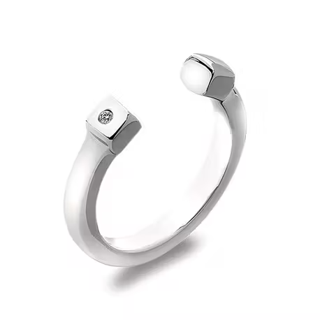 Zilver ring hoefijzer met diamantje
Zilveren ring 'Lucky', een echte geluksbrenger, dit hoefijzer voor aan je vinger is bezet met een diamantje, Hot Diamonds in luxe geschenkverpakking.

Stevige 1e gehalte zilveren ring met een open bovenzijde waarvan 1 uiteinde bezet met een diamantje