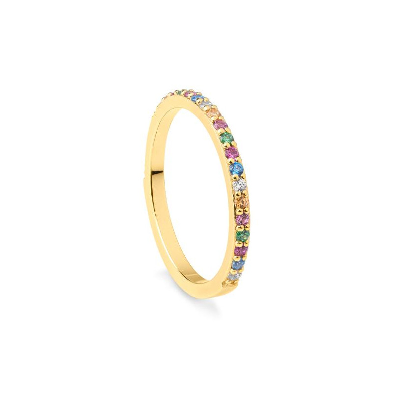een verfijnde geelgouden ring (maat 55), gedragen als de perfecte balans tussen speels en stijlvol. In het midden schittert een 0,24 ct briljantgeslepen diamant, omringd door subtiel gekleurde accenten in sky blue, apple green én sapphiren roze—een speels palet dat deze ring zijn unieke charme geeft.