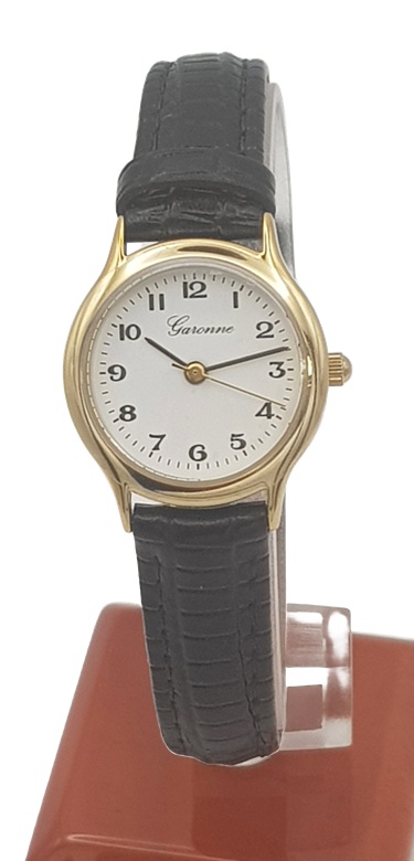 Dit is een horloge van het merk Garonne gemaakt voor heren.