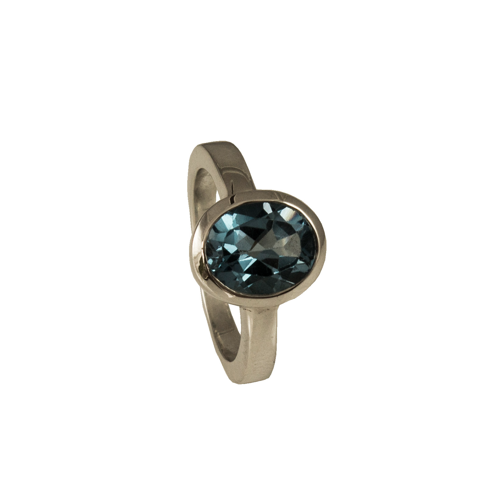 zilveren ring met ovale topaas