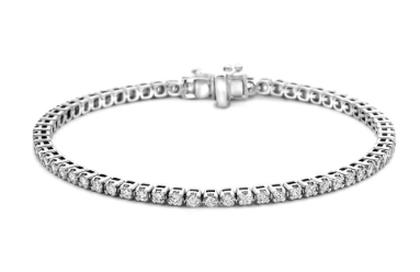 14 krt. witgouden tennisarmband met 2,51 crt. VSI, E, lab grown diamant.