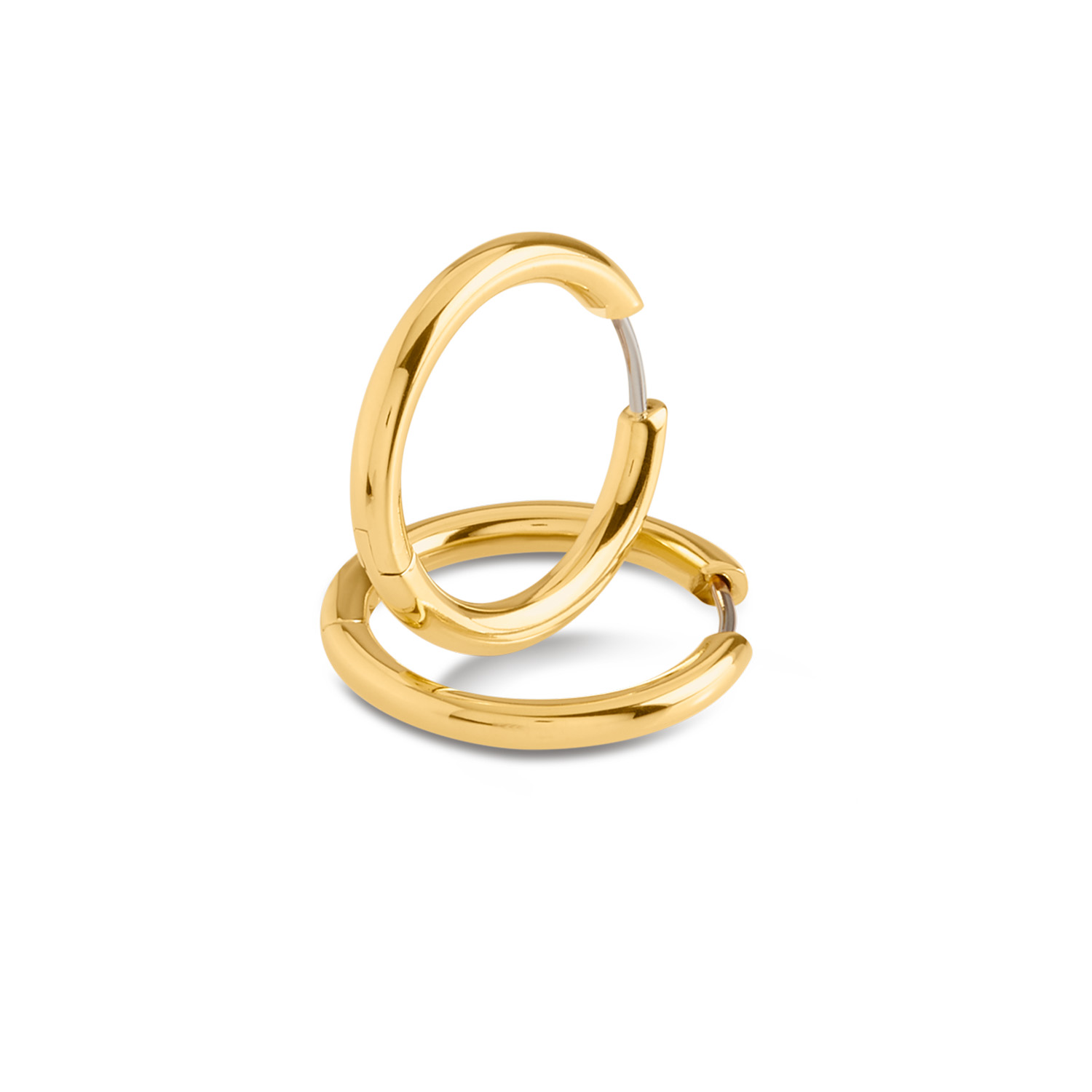 Die BOCCIA TITANIUM OHRRINGE  bestechen durch ihr elegantes Design aus goldfarbenem Titan. Mit einem Gewicht von 2g und einem Durchmesser von 23mm sind sie leicht und angenehm zu tragen. Diese Creolen sind perfekt für jeden Anlass und lassen sich ideal zu festlichen Outfits oder für den täglichen Gebrauch kombinieren.