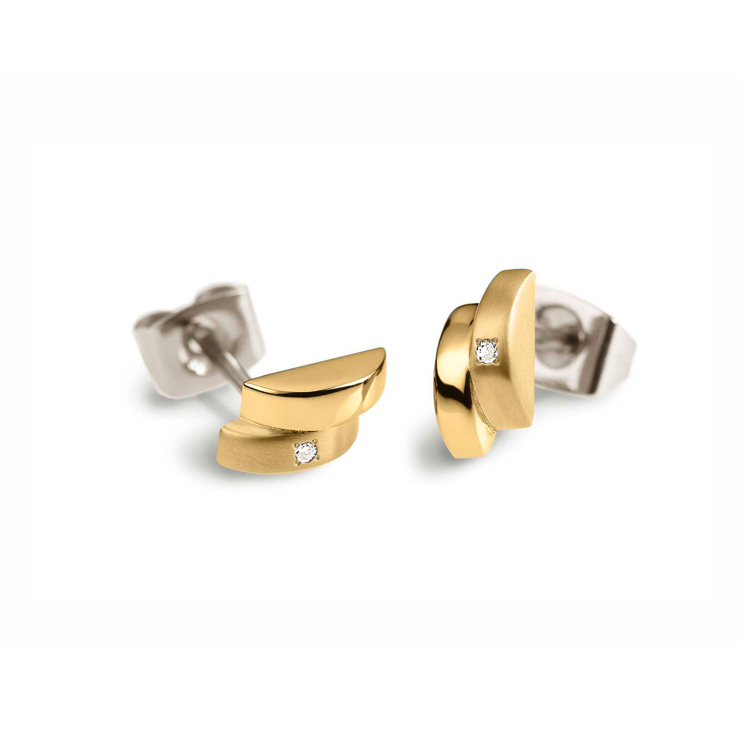 Entdecken Sie die OHRSTECKER TI (PR) GP POL/SAT 2 BR. 0,01. Diese Creolen aus hochwertigem Titan haben eine Breite von 5,0 mm und eine Tiefe von 2,5 mm, bei einem Gewicht von nur 0,9 g. Perfekt, um Ihrem Look einen dezenten, eleganten Touch zu verleihen. Ideal für den täglichen Gebrauch und besondere Anlässe.