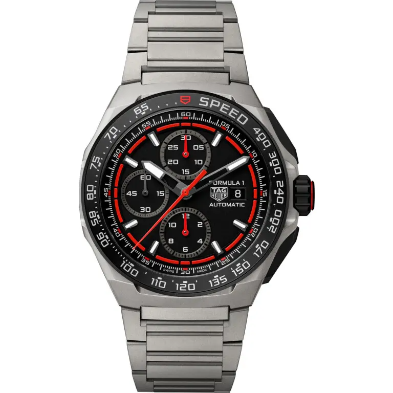 Dit TAG Heuer horloge behoort tot de Formula 1 collectie.
Referentienummer: CBZ2082.BF0009

Deze opvallende TAG Heuer Formule 1 Chronograaf is gebouwd voor durf en combineert de kracht van titanium met sportieve energie. Dit horloge met een diameter van 44 mm, aangedreven door het automatische kaliber 16, is ontworpen om snelheid, stijl en elke uitdaging daartussenin te overwinnen.

De zwarte opaal wijzerplaat en bijpassende chronograaftellers worden geaccentueerd door een felrode centrale wijzer, rhodium-geplateerde wijzers en opgelegde indexen met witte Super-LumiNova® – ultra-afleesbaar onder alle omstandigheden.

De kast van 44 mm is vervaardigd uit gezandstraald titanium van klasse 2 en heeft een zwarte DLC aluminium tachometerlunette, saffierglas en een geschroefde kroon. De automatische chronograaf met kaliber 16 garandeert duurzame prestaties tot een diepte van 200 meter.
