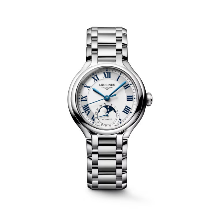 De L81264716 Primaluna Moonphase horloge combine elegantie en functionaliteit. Dit automatische polshorloge heeft een zilverkleurige roestvrijstalen kast en band, witte wijzerplaat met Romeinse cijfers, en saffierglas. Het is waterbestendig tot 30 meter en biedt een datumfunctie. Perfect te dragen bij zowel formele als informele gelegenheden. Voeg een vleugje verfijning toe aan elke outfit met dit stijlvolle horloge.
L81264716 primaluna stalen dames horloge met datum en moonphase