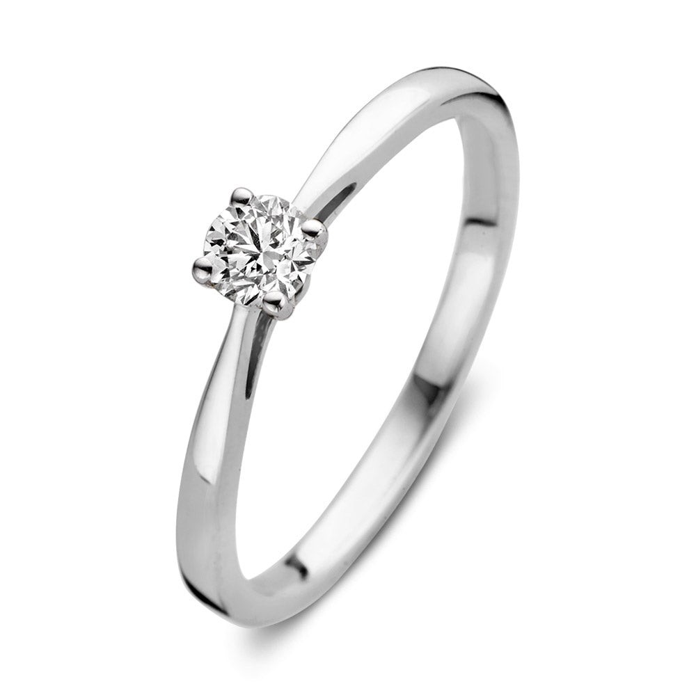 Witgouden solitair 'Olivia' met 0,20 crt. briljant gemaakt van 18 karaat gerecycled goud.