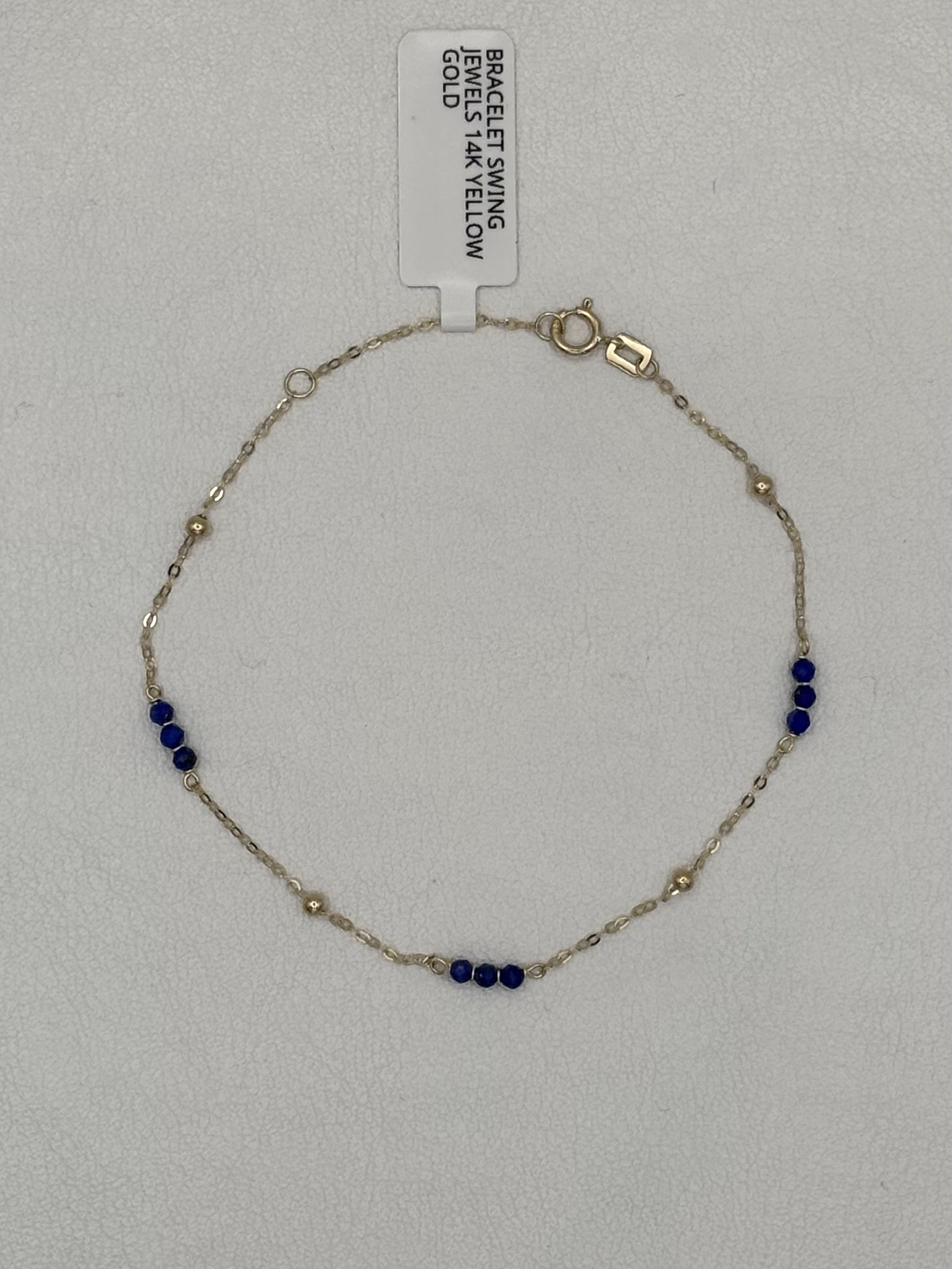Dit is een armband van het merk Swing Jewels gemaakt voor dames.