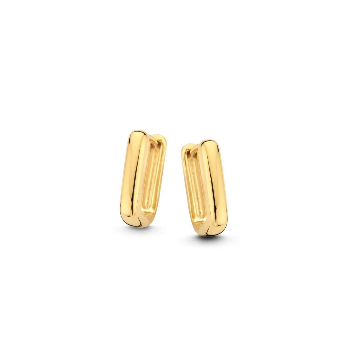 De Vergulde Oorbelcreolen zijn elegante en stijlvolle hoepeloorringen van zilver met een geelgouden afwerking. Ze vallen op door hun gouden uitstraling en zijn ideaal voor zowel casual als formele gelegenheden. 