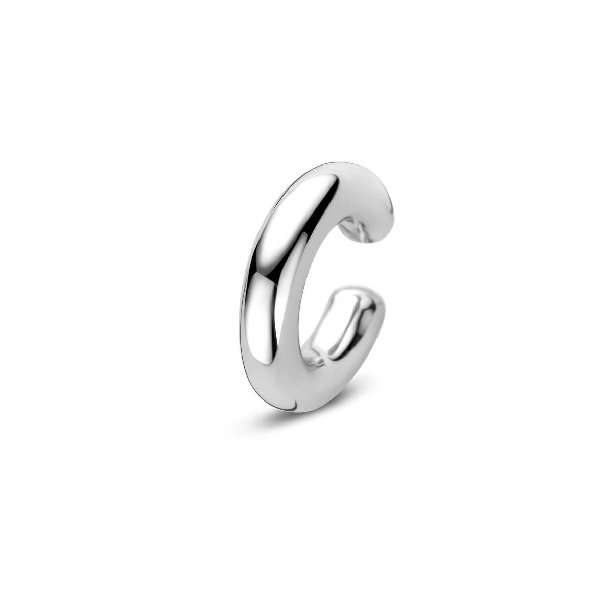 Gerhodineerd 925 zilveren earcuff met een afmeting van 17x4mm.