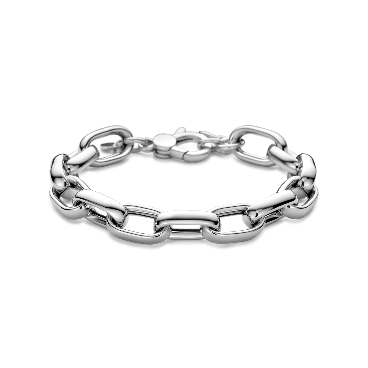 Gerhodineerd 925 zilveren armband met een draaglengte van 18,5cm en 1,5cm extensie. De armband heeft een schakelbreedte van 10mm en is uitgevoerd met karabijnsluiting.