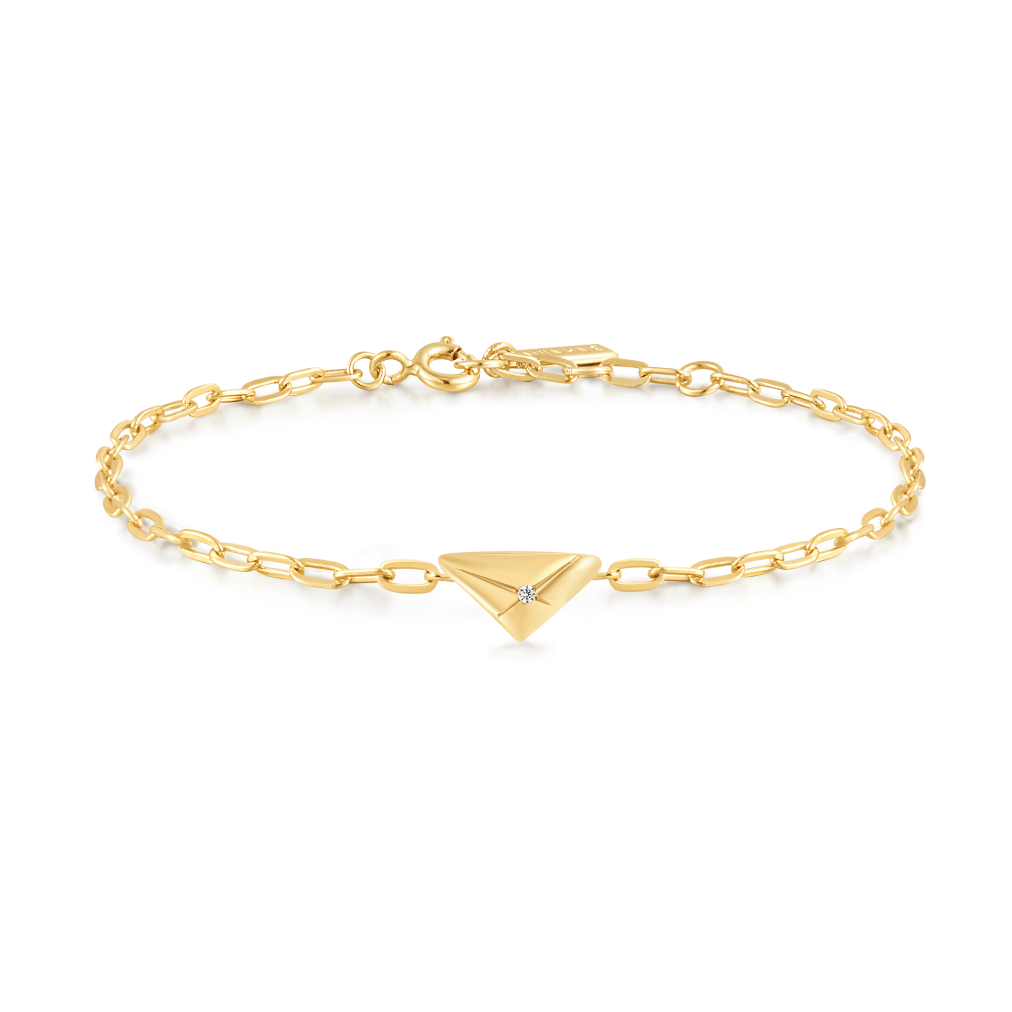 Een verhoogde klassieker om toe te voegen aan je dagelijkse sieradencollectie, deze minimale maar opvallende armband heeft een driehoekige vorm. Gemaakt van 14kt verguld sterlingzilver is deze eigentijdse armband het perfecte stapelbare sieraad voor elke gelegenheid.

HET MERK
Geïnspireerd door de laatste fashion trends is Ania Haie het toonaangevende sieradenmerk voor hoogkwalitatieve maar ook betaalbare zilveren sieraden, zonder op de kwaliteit in te leveren. Iedere collectie is gebaseerd op de laatste catwalktrends, waardoor Ania Haie snel tot hét sieradenmerk voor stijlbewuste consumenten is verkozen. Elk sieraad wordt ontworpen om te combineren met andere sieraden waardoor je je eigen look kunt creëren. Maar ook zijn Ania Haie sieraden opvallend genoeg om op zichzelf te dragen.

SPECIFICATIES
- Ania Haie
- Armband
- Lengte 18,5cm
- 925 zilver met gold/ rhodium plating
- AH B059-01G