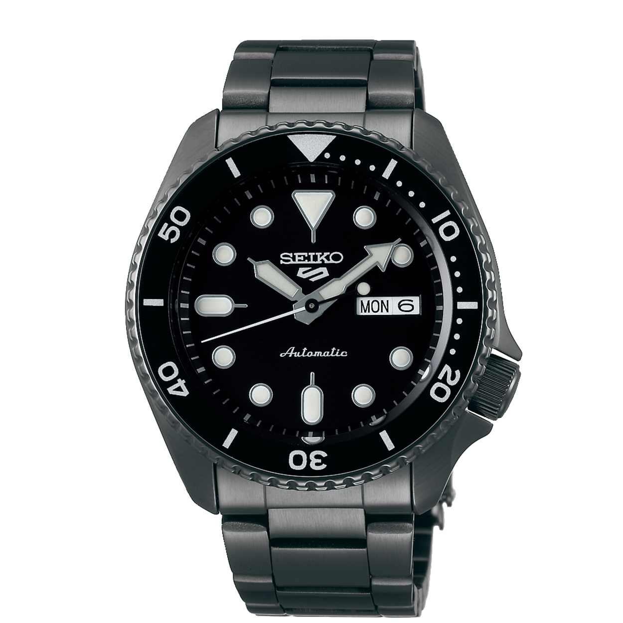 Dit is een herenhorloge van het merk Seiko. Het is een analoog horloge gemaakt van hardcoated staal. De diameter van de kast is 42.5 mm en de kast is 14 mm dik.
De verdere specificaties van het horloge zijn als volgt:
Kastvorm: rond
Kastkleur: zwart
Kastmateriaal: hardcoated staal
Bandbreedte: 22 mm
Bandlengte: 247.5 mm
Sluiting: vouwsluiting met veiligheidsklepje en drukker
Wijzerplaatkleur: zwart
Glassoort: hardlex mineraal glas
Waterdichtheid: 10 ATM
Techniek: automaat