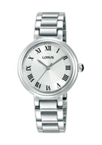 Dit is een horloge van het merk Lorus.