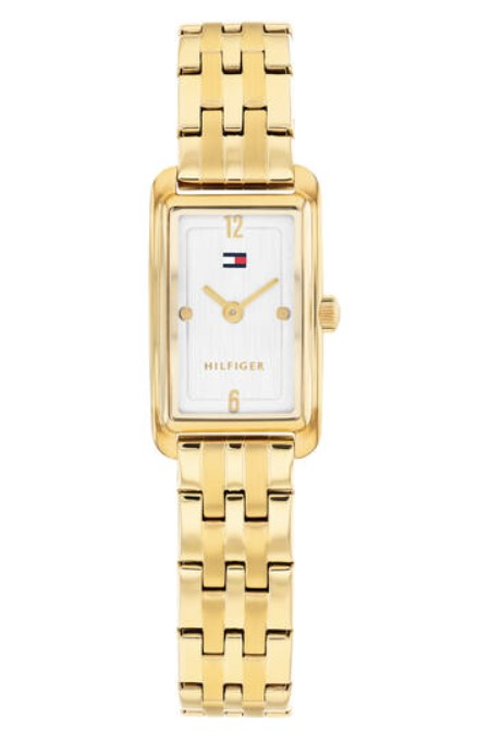 Tommy Hilfiger TH1782863 Horloge Dames Staal 16x22mm
Dit specifieke horloge van Tommy Hilfiger uit de Madison serie met artikelnr: TH1782863 is een casual dameshorloge die niet in je collectie mag ontbreken. Het stalen goudkleurige dameshorloge heeft een rechte kast met een gladde rand en een witte geborstelde sunray wijzerplaat met het Tommy logo. Aan de kast zit een stalen goudkleurige schakelband met een vouwsluiting. Het horloge heeft een mineraalglas, een afmeting van 16x22mm en is 3ATM.  

Het merk:
Sinds de lancering van het merk in 1985 is Tommy Hilfiger wereldwijd bekend geworden als pionier van de klassieke Amerikaanse coole stijl. Geïnspireerd door de iconische popcultuur en het Amerikaanse erfgoed. De dames en herencollectie van dit seizoen bestaan uit minimalistische silhouetten en rustieke lederen details. De herenhorlogecollectie biedt iconische uurwerken met roestvrijstalen, lederen en siliconen banden.

Specificaties:
- Mineraalglas
- Rechte kast 16x22mm
- Stalen goudkleurige kast
- Witte wijzerplaat
- Stalen goudkleurige schakelband
- 3ATM