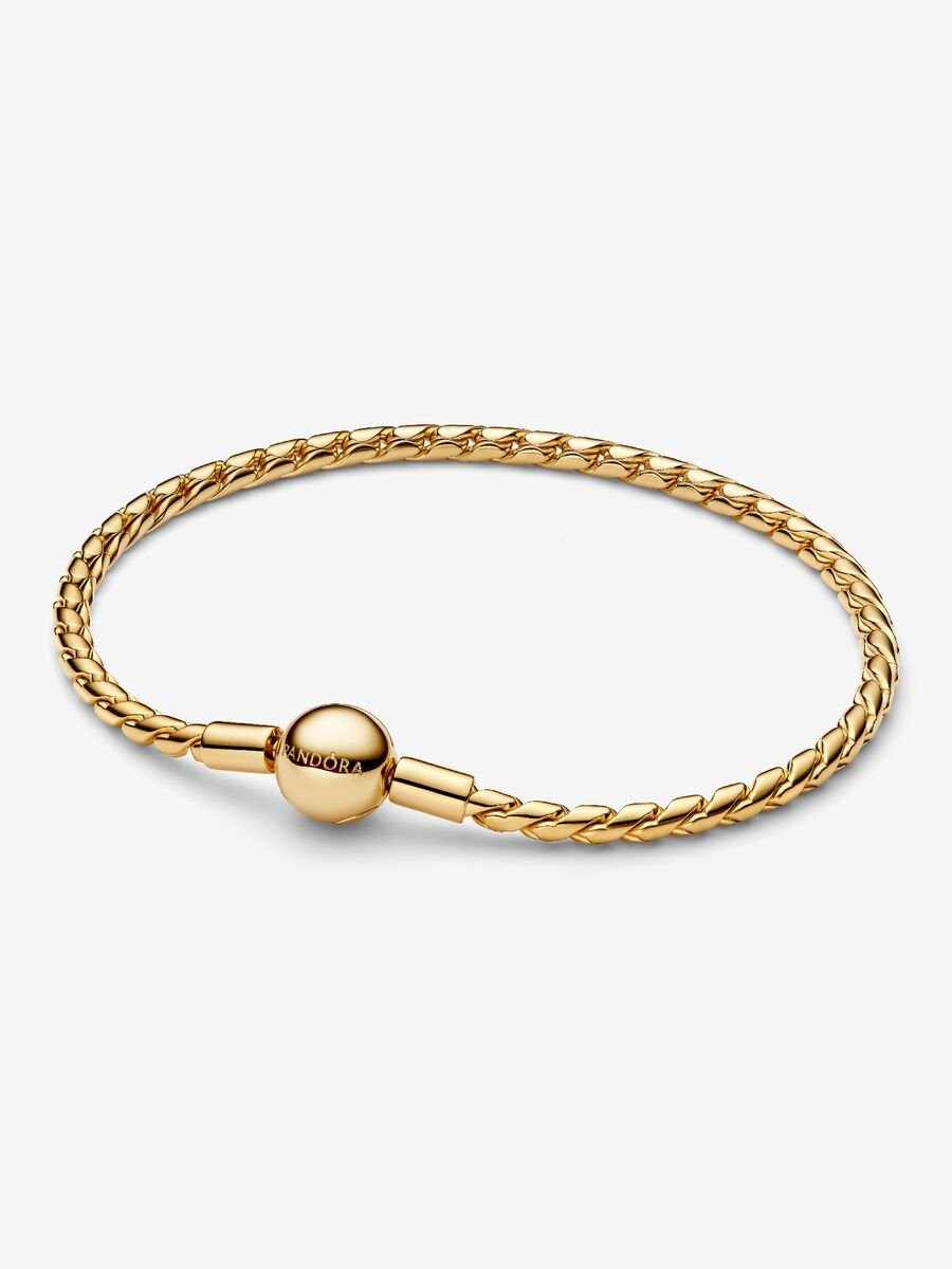 De 14k goud vergulde armband maat 20, modelnummer 564028C00-20, is een elegant sieraad geschikt voor elke gelegenheid. Deze stijlvolle armband hoort bij de categorie "JEWEL" en is van het type "BRACELET". Draag hem solo voor een subtiele uitstraling of combineer met andere armbanden voor een trendy gelaagde look. Perfect voor dagelijks gebruik.