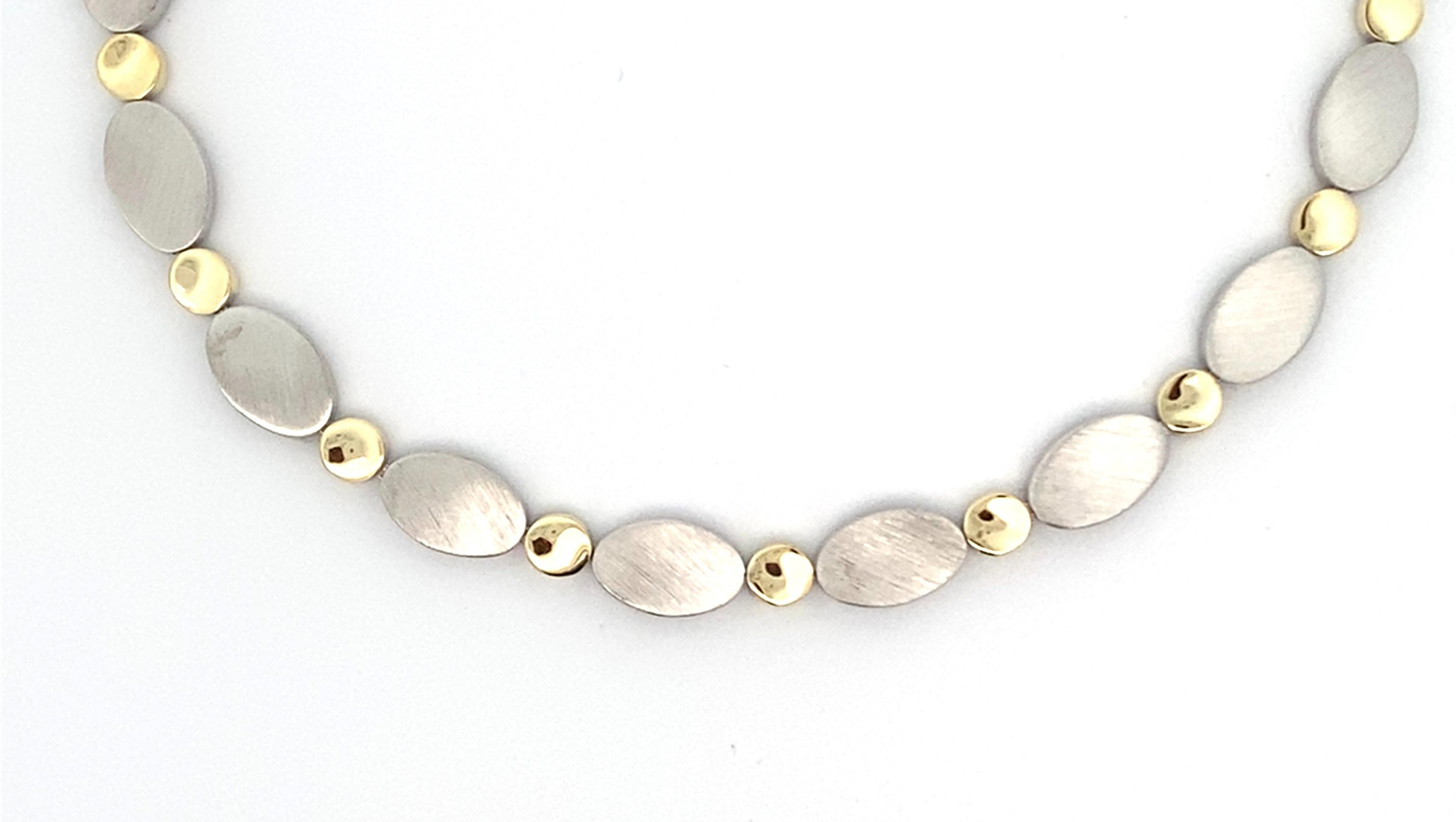 Prachtige zilveren collier.