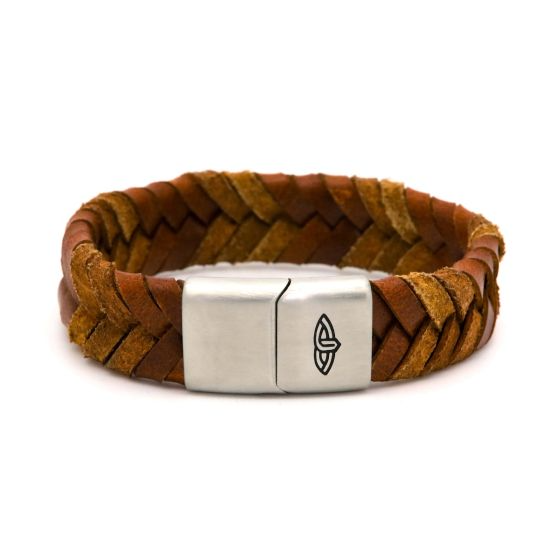 Karma Jewellery heren armband uitgevoerd in leer met een stalen sluiting model Ceasar cognac mb07s-21
21 cm en verkrijgbaar in diverse andere lengtes