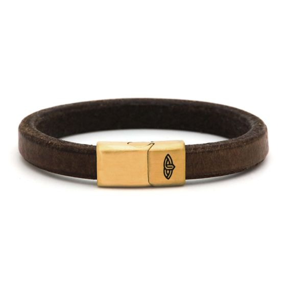 Karma Jewellery heren armband uitgevoerd in leer met een goldplated stalen sluiting model Magnus brown MB06GP-21
21 cm en verkrijgbaar in diverse andere lengtes