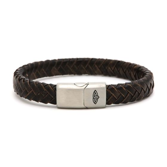 Karma Jewellery heren armband uitgevoerd in leer met een stalen sluiting model Victorian brown MB03S-21
21 cm en verkrijgbaar in diverse andere lengtes