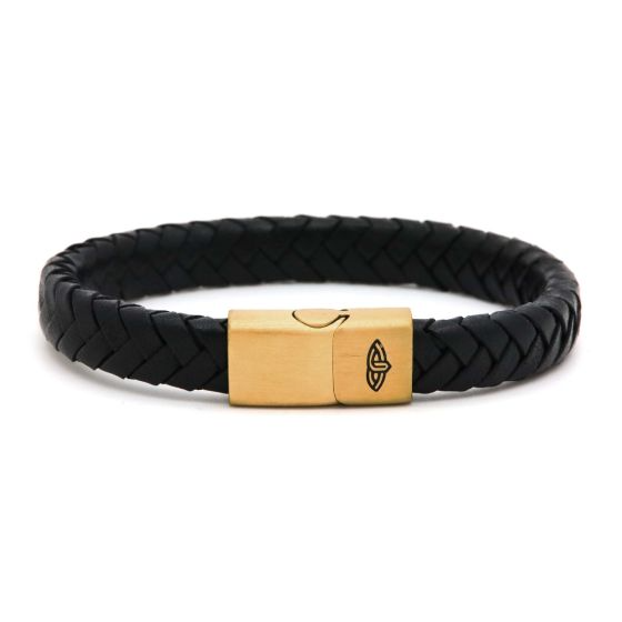 Karma Jewellery heren armband uitgevoerd in leer met een goldplated stalen sluiting model Victorian black MB02GP-20
20 cm en verkrijgbaar in diverse andere lengtes