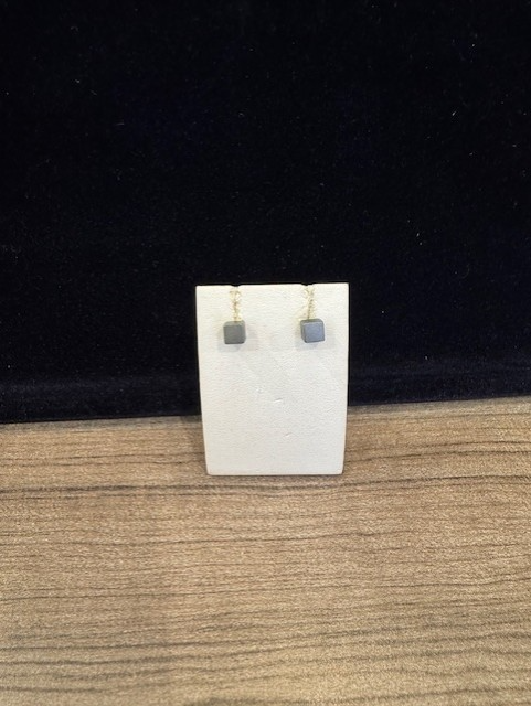 Aluminium oorbellen kubus zilver
