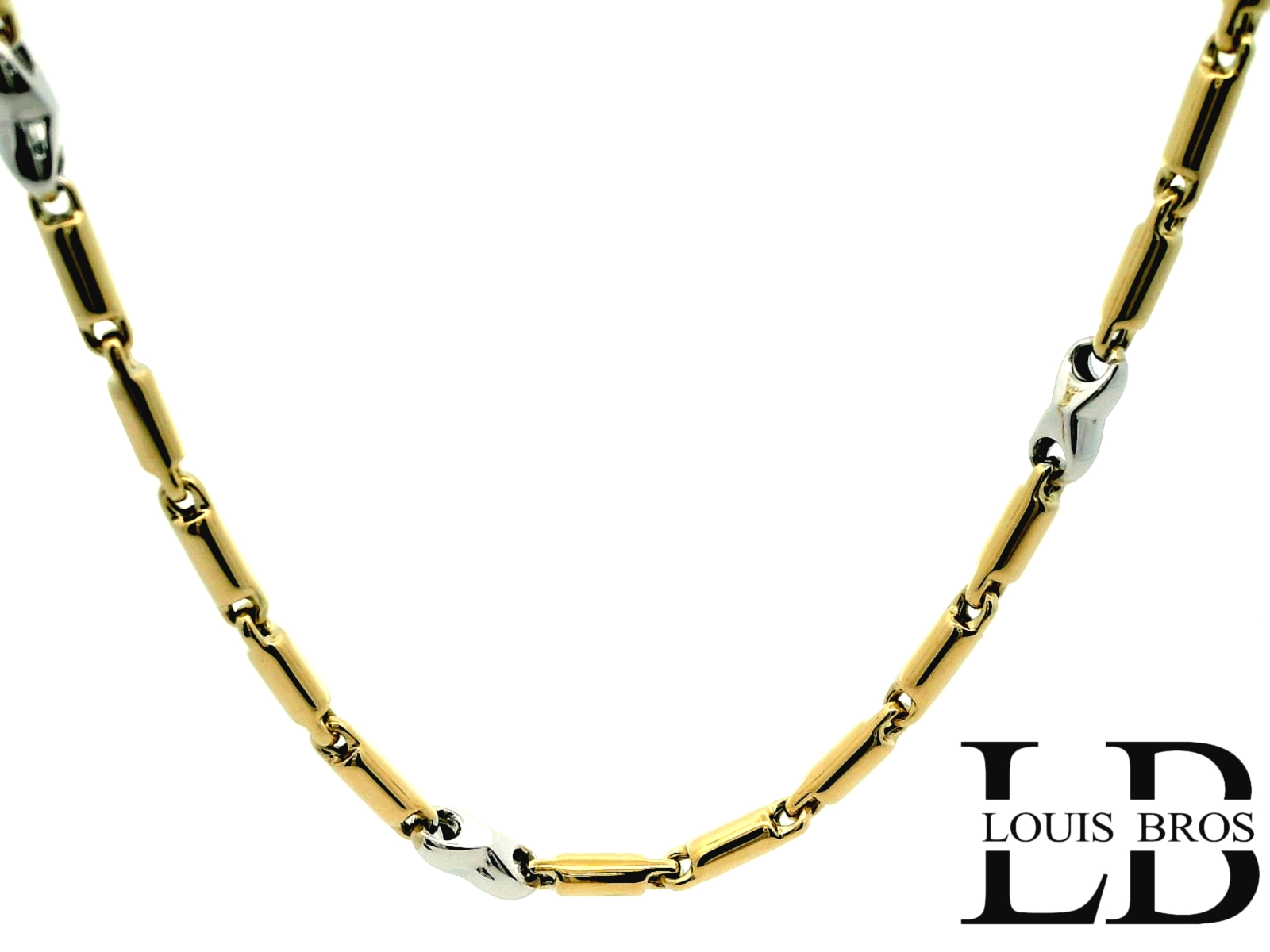 Dit stijlvolle bicolor collier van 14 karaat goud (10.85 gr) straalt klasse en verfijning uit. De schakels zijn elegant vormgegeven in een afwisselend patroon van geelgoud en witgoud, wat zorgt voor een modern en luxe contrast. Het strakke design maakt dit collier niet alleen chic en elegant, maar ook tijdloos en veelzijdig te dragen.
Het collier is perfect te combineren met zowel casual als formele outfits en kan solo gedragen worden voor een subtiele, elegante look, of samen met andere sieraden voor extra glamour. Dankzij de hoogwaardige kwaliteit van 14 karaat goud is dit sieraad duurzaam en een waardevolle aanvulling op iedere sieradencollectie.
Een prachtig collier voor de moderne vrouw die houdt van stijl, luxe en tijdloze elegantie.
Het collier is verkrijgbaar in verschillende lengtes.