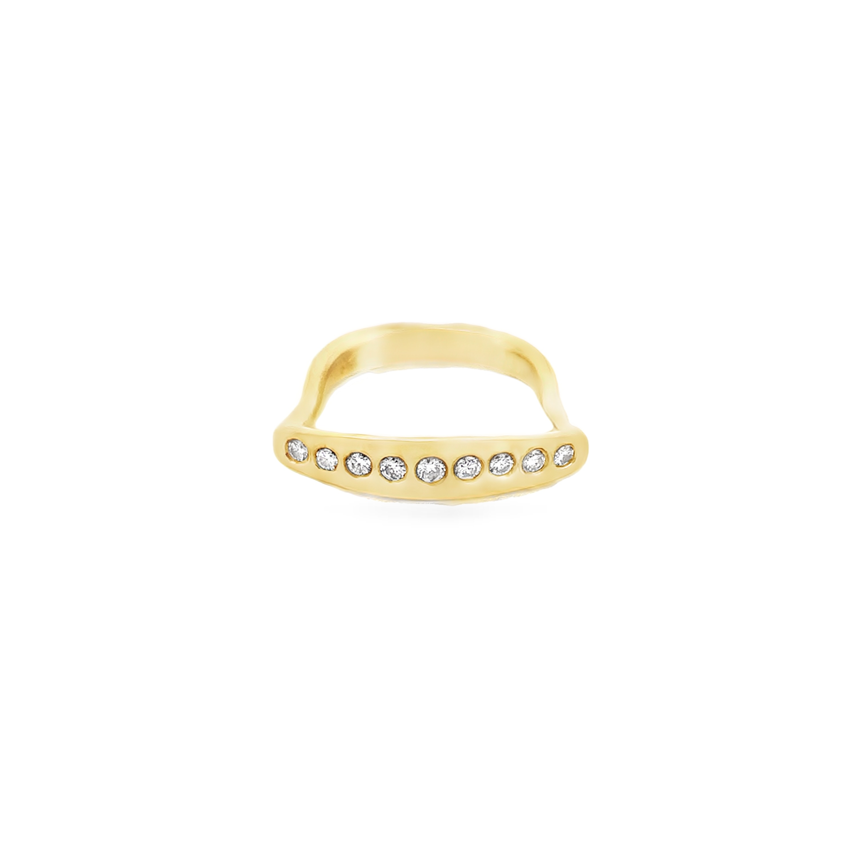 Dieser Ring, Modellnummer RING, ist ein elegantes Schmuckstück aus 750er Gold, verziert mit 9 Brillanten, insgesamt 0,20 ct. Die Ringgröße 56 macht ihn ideal für zierliche Finger. Perfekt für besondere Anlässe oder ein stilvolles Alltagsoutfit. Tragen Sie ihn alleine als Hingucker oder kombinieren Sie ihn mit anderen Schmuckstücken für einen zeitlosen Look.