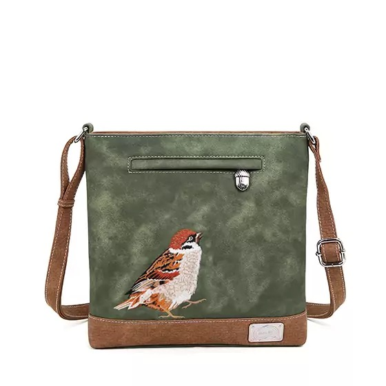 Productomschrijving – Duurzame en Vegan Crossbodytas met Borduurwerk
Wat een plaatje! Deze charmante crossbodytas is niet alleen een lust voor het oog, maar ook nog eens praktisch én duurzaam. Gemaakt van 100% veganistische materialen, en eerlijk geproduceerd met oog voor mens en planeet.
Dankzij het slimme ontwerp heb je alles wat je nodig hebt binnen handbereik. Je mobiele telefoon past perfect in het voorvakje, terwijl je sleutels en papieren veilig opgeborgen zijn in het achtervakje. Binnenin vind je nog eens drie aparte vakken voor al je kleine essentials. Het hoofdvak biedt voldoende ruimte voor je portemonnee, make-up, zonnebril of andere dagelijkse benodigdheden.
De verstelbare schouderriem is geschikt voor elke lichaamslengte – van XS tot XXL – waardoor de tas comfortabel te dragen is voor iedereen. De kleurrijke, bedrukte voering en het prachtige borduurwerk aan de buitenzijde maken deze tas tot een echte eyecatcher.
Waarom je deze tas moet hebben:
✅ Afmetingen: H25 x B24 x D4 cm
✅ Verstelbare schouderband – draag ‘m hoe jij wilt
✅ Prachtig borduurwerk – met liefde gemaakt
✅ 5 vakken totaal – 3 binnen, 2 buiten
✅ 100% veganistisch & duurzaam – goed voor jou én de wereld
✅ Eerlijke productie – met respect voor mens en milieu
Deze kleine, stijlvolle damestas is perfect voor dagelijks gebruik, een festival, citytrip of avondje uit.
Bestel nu jouw nieuwe favoriete tas – duurzaam, modieus én praktisch!