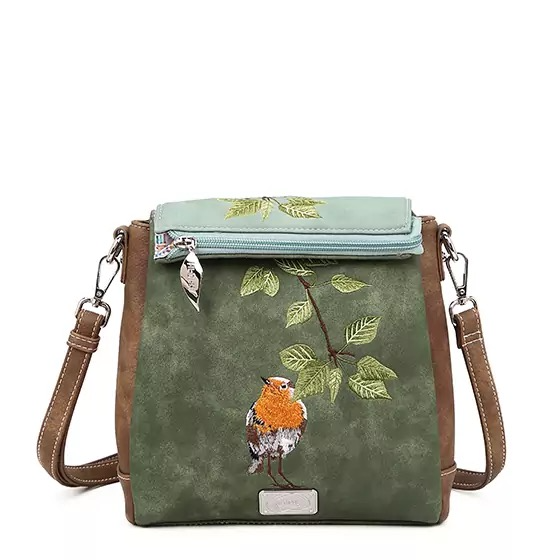 Productomschrijving – Vegan Schoudertas met Roodborstje en Borduurwerk
Dé absolute favoriet van dit seizoen! Deze charmante vegan schoudertas is een echte must-have voor vogelliefhebbers en modeliefhebbers tegelijk. Robin de roodborst zit trots op het Hi-di-Hi logo, omringd door sierlijke bladeren die elegant doorlopen over de flap. Een subtiel en liefdevol detail dat deze tas uniek maakt.
De tas opent wijd met een ritssluiting, waardoor je makkelijk toegang hebt tot het ruime hoofdvak. Binnenin vind je drie handige compartimenten, waarvan één met rits, zodat je al je essentials overzichtelijk en veilig kunt opbergen. Dankzij het soepele vegan leer vormt de tas zich moeiteloos naar je lichaam – comfortabel én stijlvol.
Perfect voor dagelijks gebruik, maar ook een echte blikvanger voor speciale gelegenheden. Met deze tas straal je het hele jaar door.
Highlights:
✅ Afmetingen: W21 x H23 x D8 cm – compact & functioneel
✅ Hoofdvak met rits – veilig en ruim
✅ 3 binnenvakken, waarvan 1 met rits – voor een georganiseerde indeling
✅ Prachtig roodborstje & bladeren borduursel – speciaal voor vogelliefhebbers
✅ Ritsvak aan de achterkant – voor extra veiligheid
✅ Verstelbare schouderriem – draag ‘m zoals jij dat wilt
✅ Vegan leer – soepel, sterk en diervriendelijk
✅ Voering met Hi-di-Hi logoprint – verrassend mooi van binnen
✅ 100% eerlijk gemaakt – duurzaam en verantwoord geproduceerd
Of je nu een stijlvolle tas zoekt voor elke dag, of een origineel cadeau voor een natuurliefhebber: deze roodborst schoudertas is een echte blikvanger.
Voeg hem vandaag nog toe aan je collectie en show je liefde voor natuur en design – op een eerlijke, diervriendelijke manier!
