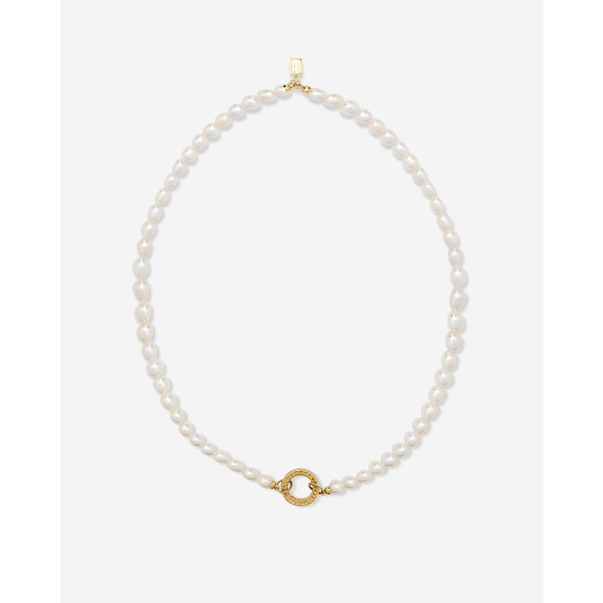 Dit product, modelnummer 032GV 45, is een prachtige ketting en valt onder de categorie sieraden. Deze verfijnde ketting is perfect om elke outfit te verfraaien. Draag het als een opvallend accent bij zowel casual als formele kleding. Combineer het met bijpassende oorbellen voor een complete look. Een must-have voor elke sieradenliefhebber!