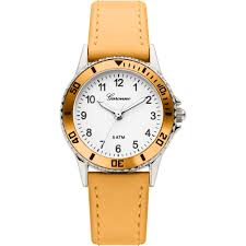 Het GARONNE KIDS horloge, modelnummer KV26Q468, biedt een kleurrijk ontwerp speciaal voor kinderen. Met een eenvoudig afleesbare wijzerplaat en verstelbare band, is het perfect voor de jonge avonturiers. Draag het horloge comfortabel om de pols voor dagelijks gebruik en om het bijhouden van de tijd leuk te maken. Ideaal voor school of speelafspraakjes.