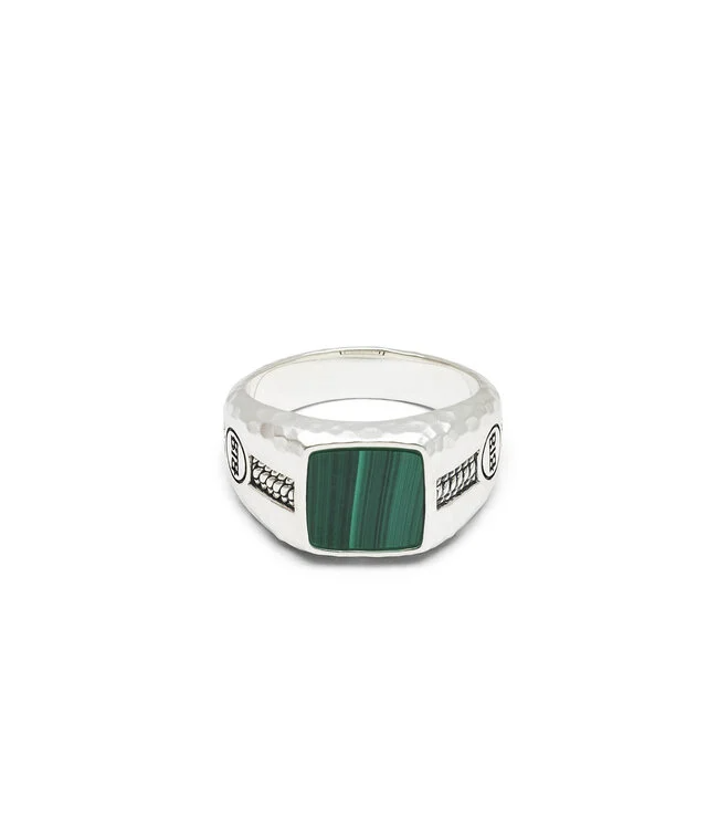 Dit product met modelnummer 8718997296666 is een prachtige ring uit de categorie JUWEEL. Het is perfect om te dragen voor speciale gelegenheden of dagelijks gebruik. Draag het solo voor een subtiele uitstraling of combineer met andere sieraden voor een meer uitgesproken stijl. Ideaal als cadeau of om jezelf te verwennen.