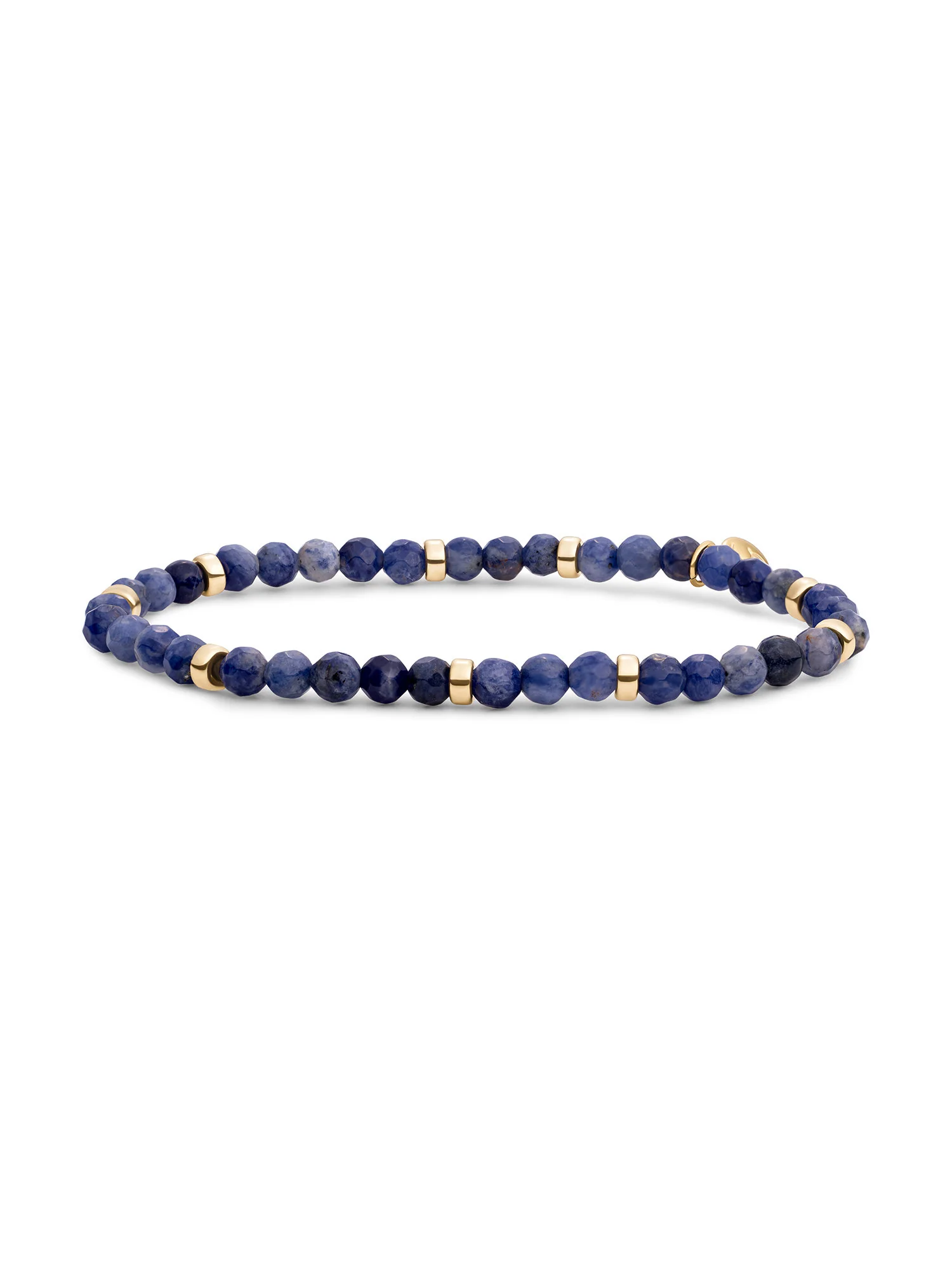 De Roundel Interstellar Armband Sodalite is een verfijnd sieraad met een heldere uitstraling. De blauwe steen met zachte witte aders geeft een fris en natuurlijk karakter aan dit moderne ontwerp. Dankzij de ronde schakels ligt de armband soepel om de pols en voelt ze licht aan – ideaal om elke dag te dragen. De edelsteen staat voor balans en inzicht, wat deze armband een mooie symbolische betekenis geeft. Combineer haar met andere blauwe sieraden of draag haar als op zichzelf staand detail voor een elegante, rustgevende stijl.