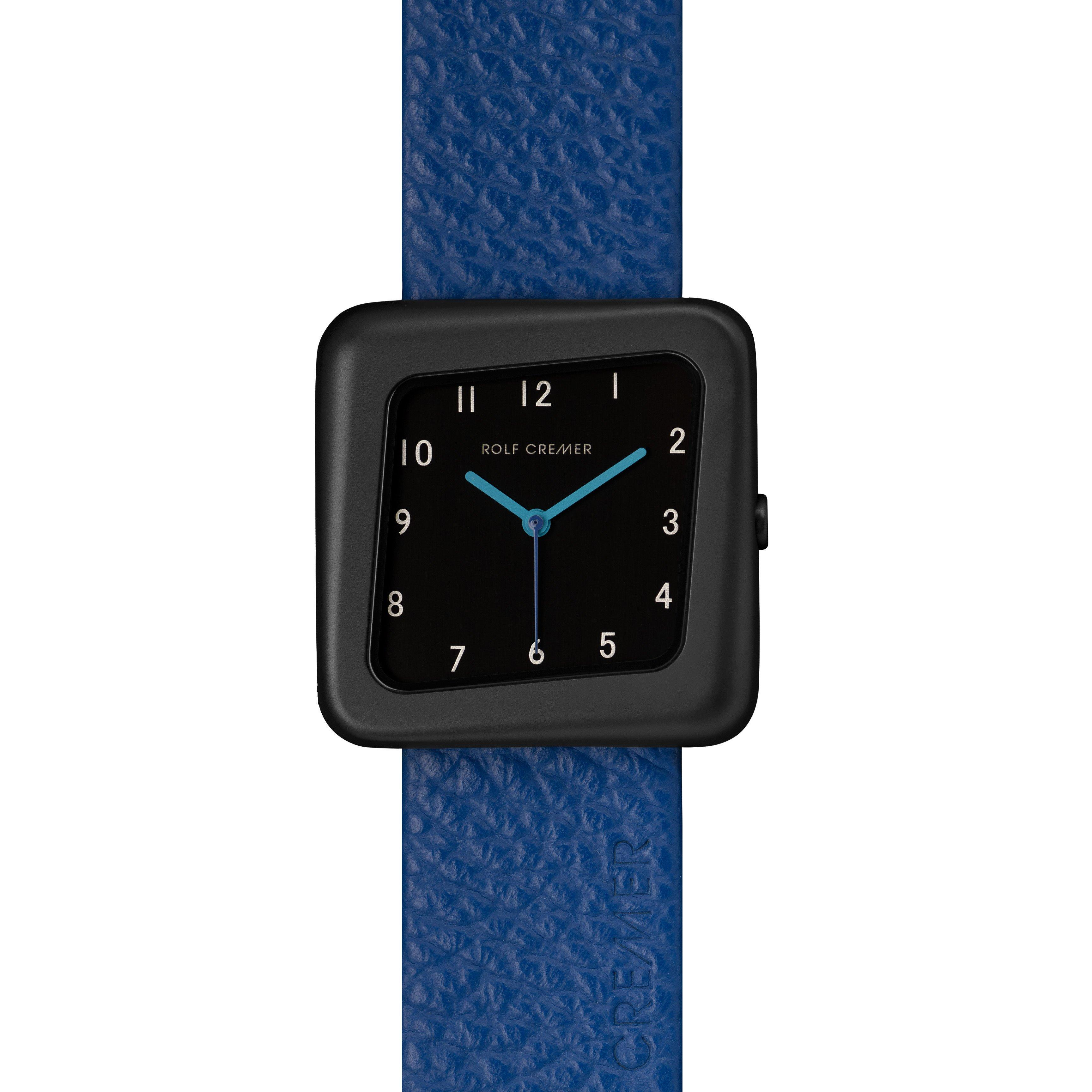 Dit horloge biedt een stijlvol en modern ontwerp dat elke outfit complimenteert. Het is het beste om het horloge strak om de pols te dragen, zodat het zowel functioneel als elegant overkomt. Perfect voor dagelijks gebruik en speciale gelegenheden.