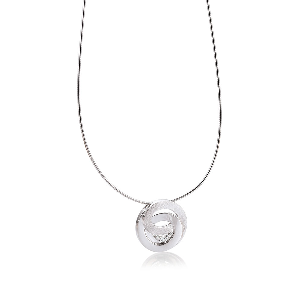 Zilveren hanger met zirkonia. Excl. Collier