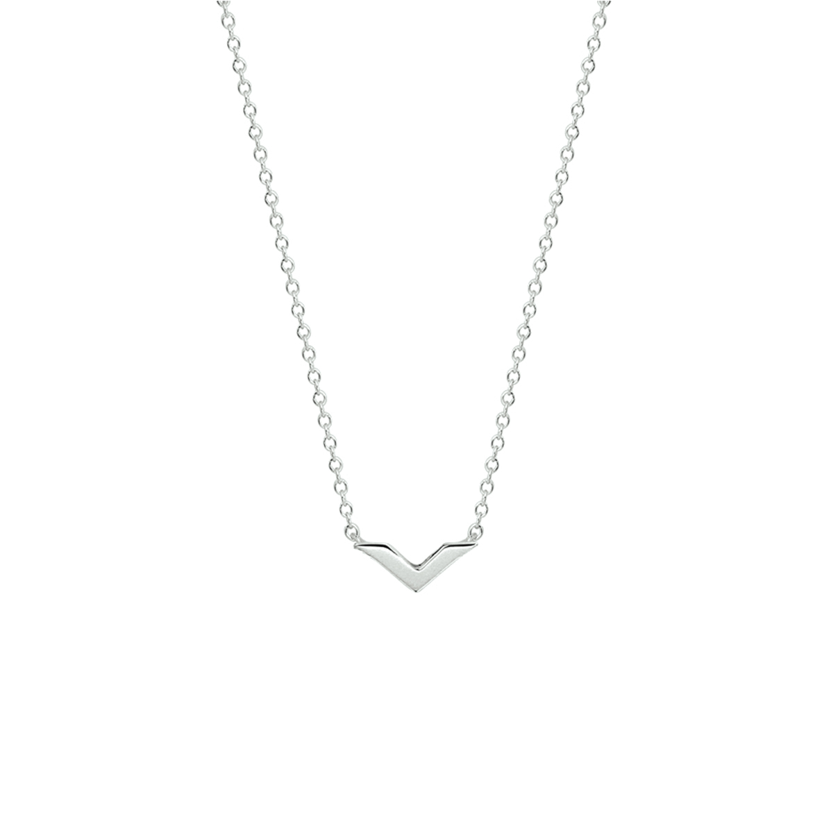 Trendy gerhodineerd zilveren collier met een draaglengte van 40cm en een extensie van 4cm uitgevoerd met een stevige karabijn sluiting. De schakelbreedte is 1.2mm. Je kunt tegenwoordig niet meer om de minimalistische sieraden heen. Info: Gerhodineerd zilver is door de rhodiumlaag beter bestand tegen verkleuren en krassen.