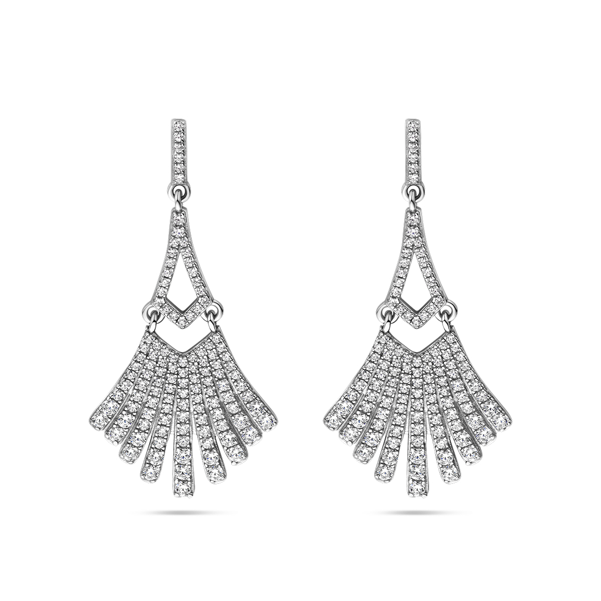 De Oorhangers Zirkonia met modelnummer 1337814 zijn elegante stud oorbellen van een onbekend merk. Ze zijn rodium verguld, hebben een glanzende afwerking en een breedte van 20,5 mm. Met een gewicht van 8,3 gram zijn ze ideaal voor dagelijks gebruik of speciale gelegenheden. Draag ze bij een chique outfit om je look compleet te maken.