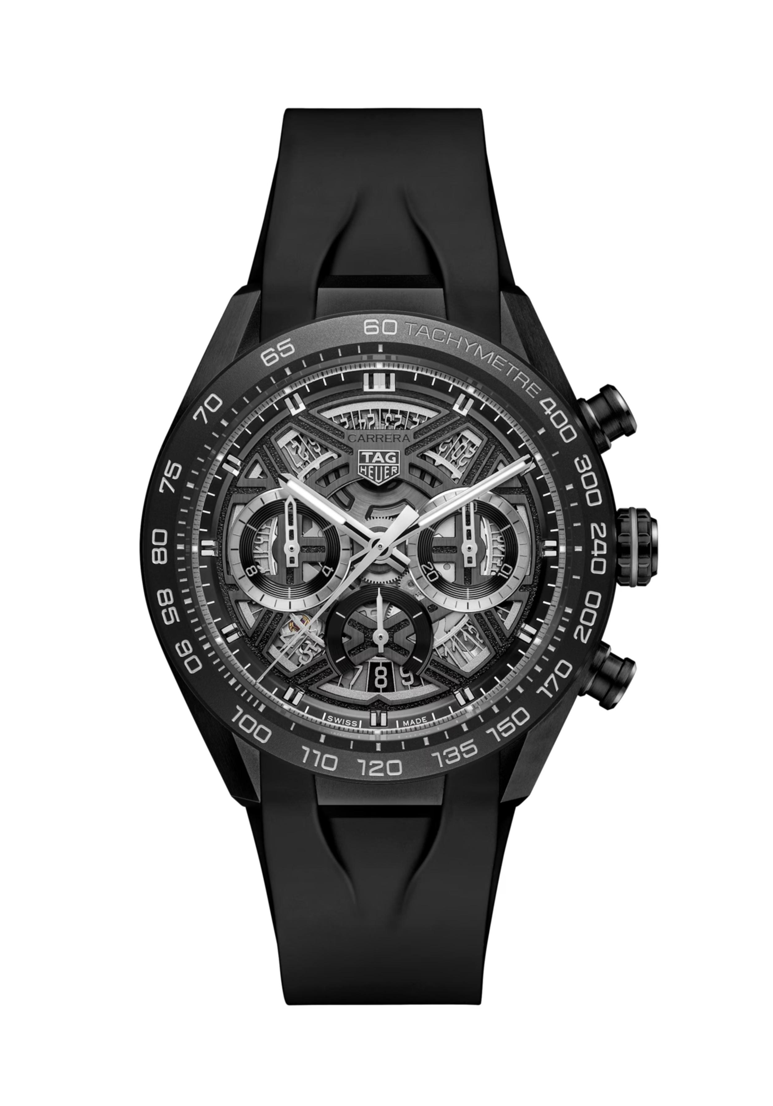 Dit TAG Heuer horloge behoort tot de Carrera Extreme Sport collectie.
Referentienummer: CBU2080.FT6272 

Dompel jezelf onder in de essentie van de motorsport met deze opvallende 44mm TAG Heuer Carrera Chronograph. Geheel in het zwart gekleed, is het een gedurfde uiting van elegantie en kracht, ontworpen voor degenen die leven en ademen voor de spanning van de race.

Het hart van dit uurwerk is het uiterst betrouwbare en nauwkeurige TH20-00 in-house chronograafuurwerk, de ideale metgezel voor elke racer.

De skeletonized wijzerplaat, met zwarte afwerking en gekorrelde zwarte details, past bij de zwarte flens en contrasteert met de heldere Super-LumiNova® aangebrachte wijzers.

Met een zwarte DLC-gecoate Titanium grade 2 kast en een matte keramische lunette, is dit gedurfde horloge een fort van veerkracht en stijl.

Uw TAG Heuer horloge is 24 maanden na aankoop beschermd onder fabricage garantie. De duur van de garantieperiode van 2 jaar kan worden verlengd naar 5 jaar. Om dit te doen, nodigen wij u uit om een account aan te maken of in te loggen op uw MyTAGHeuer online account en vervolgens uw horloge te registreren. U ontvangt dan een gratis garantieverlenging van 3 jaar.