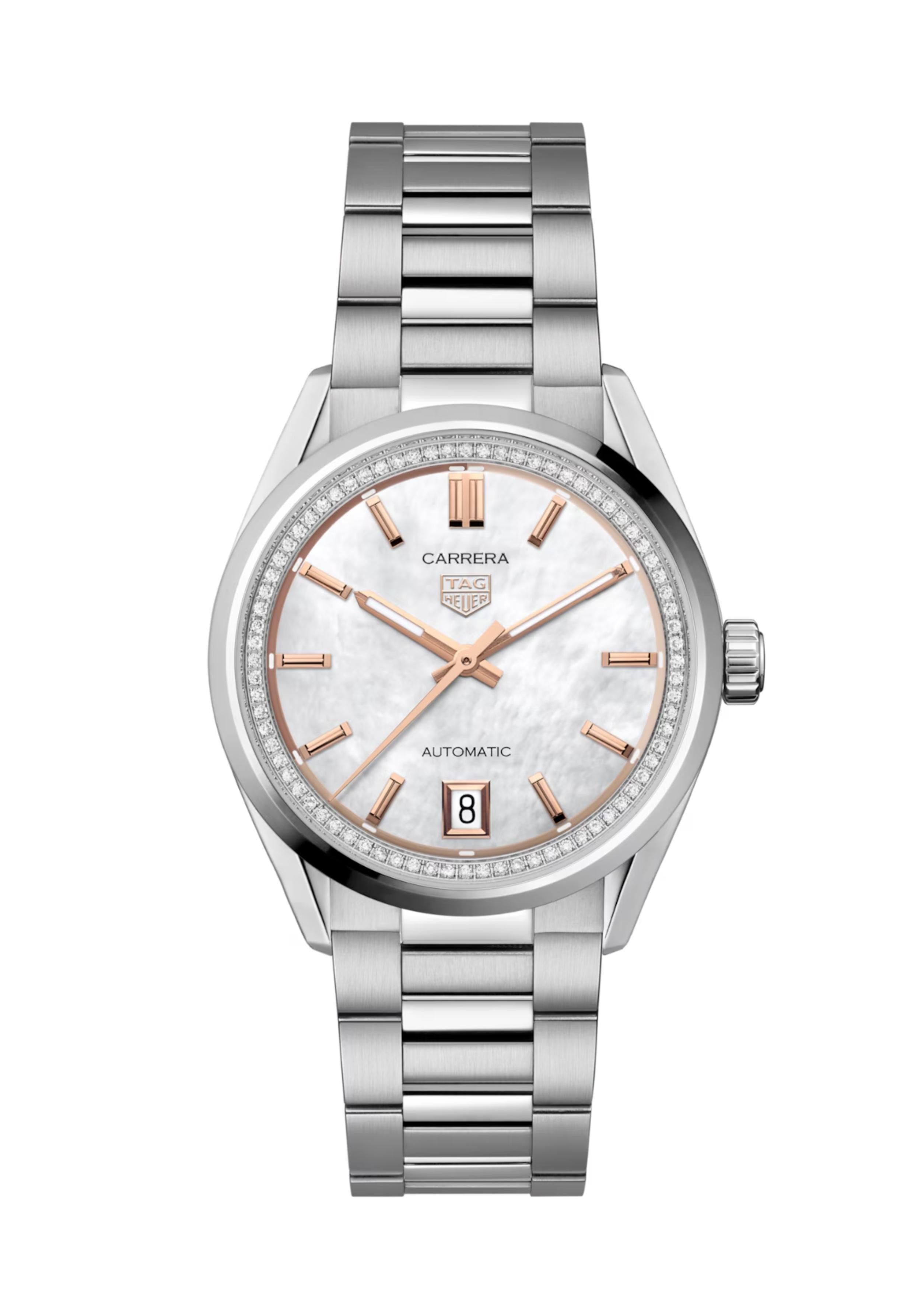 Dit TAG Heuer horloge behoort tot de Carrera collectie.
Referentienummer: WBN231C.BA0001

Dit TAG Heuer Carrera horloge is uitgerust met een automatisch Calibre 7 uurwerk met een gangreserve van 56 uur. Dit voortreffelijke uurwerk is vervaardigd in een kast van 36 mm. 
De witte parelmoer wijzerplaat wordt omlijst door een stralende rand versierd met 76 diamanten (0,288 ct), terwijl de 18K 5N roségoudvergulde indexen en wijzers een subtiele laag van verfijning toevoegen.
Het horloge is gehuisvest in een kast van fijn geborsteld, gepolijst staal en heeft een achterkant van saffierglas, waardoor het automatische uurwerk Calibre 7 zichtbaar is.

Uw TAG Heuer horloge is 24 maanden na aankoop beschermd onder fabricage garantie. De duur van de garantieperiode van 2 jaar kan worden verlengd naar 5 jaar. Om dit te doen, nodigen wij u uit om een account aan te maken of in te loggen op uw MyTAGHeuer online account en vervolgens uw horloge te registreren. U ontvangt dan een gratis garantieverlenging van 3 jaar.