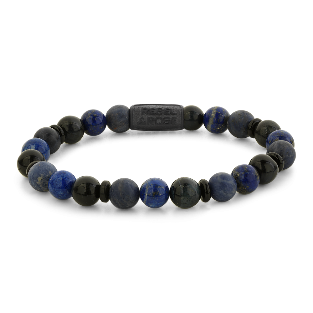 Bead armband, handgemaakt van 8 mm kralen (Agaat, Tijgeroog, Lapis Lazuli, Sodaliet) met een roestvrijstalen zwarte sluiting. De sieraden van Rebel & Rose zijn gemakkelijk te combineren met andere zilveren, leren of kralenarmbanden.