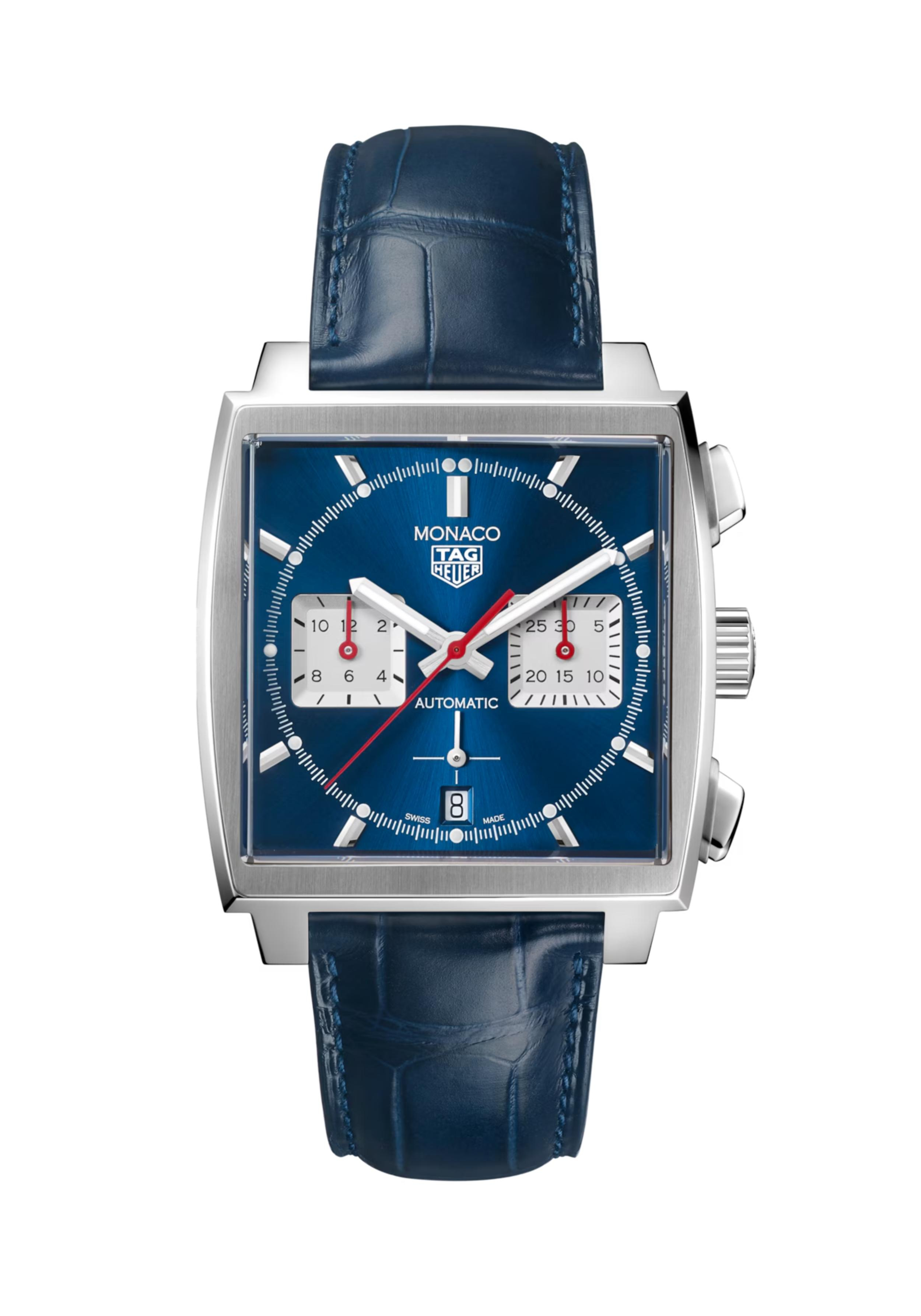 Dit TAG Heuer horloge behoort tot de Monaco collectie. Referentienummer: CBL2111.FC6453

De eerste Monaco uitgerust met een Manufacture Heuer 02 uurwerk. Vintage, tijdloos ontwerp trouw aan het blauwe, vierkante originele Monaco en volgepakt met 80 uur energiereserve.
De twee-subdial chronograaf met glinsterende blauwe wijzerplaat is een onmiskenbaar en tijdloos icoon van cool, stijlvol en toch rebels, en supercharged voor prestaties. De geperforeerde raceband in blauwe alligator is tegenwoordig net zo sexy als om de pols van Steve McQueen in de jaren 70.

De TAG Heuer Monaco is voorzien van een Manufacture Heuer 02 uurwerk met 80 uur gangreserve en de kast is gemaakt van edelstaal. Het horloge heeft een diameter van 39mm en is getest op een waterdichtheid van 10 ATM / 100 meter. De horlogeband is gemaakt van blauw alligator leer.

Uw TAG Heuer horloge is 24 maanden na aankoop beschermd onder fabricage garantie. De duur van de garantieperiode van 2 jaar kan worden verlengd naar 5 jaar. Om dit te doen, nodigen wij u uit om een account aan te maken of in te loggen op uw MyTAGHeuer online account en vervolgens uw horloge te registreren. U ontvangt dan een gratis garantieverlenging van 3 jaar.