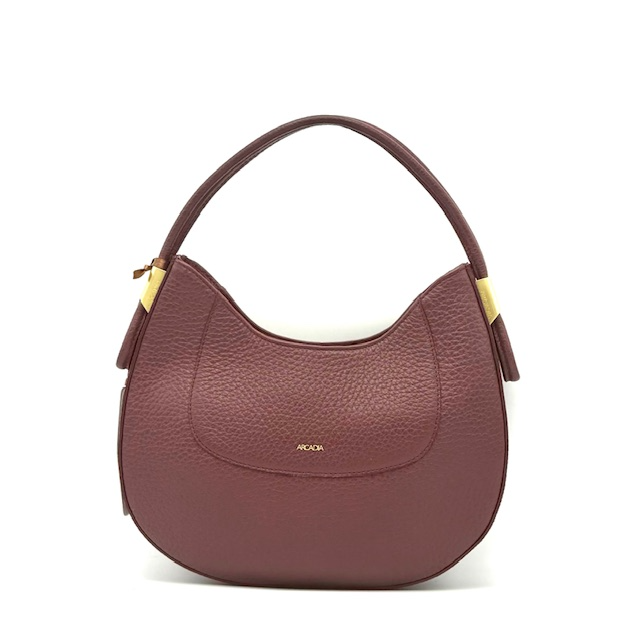 Arcdia Handgemaakte Italiaanse Tas – Luxe Designer Look, Zonder het Designer Prijskaartje

Op zoek naar een tas met de uitstraling van een designer tas, maar zonder het prijskaartje van duizenden euro’s? Maak kennis met de handgemaakte tassen van Arcdia – rechtstreeks uit het ambachtelijke Corropoli, Italië. Deze prachtige tas biedt stijl, kwaliteit en functionaliteit in één, perfect voor de modebewuste vrouw van nu.

Met een elegant ontwerp, hoogwaardig Italiaans vakmanschap en subtiele luxe details is dit model een echte eyecatcher voor elke outfit.

Kenmerken van deze stijlvolle handtas:

Handgemaakt in Italië van hoogwaardige materialen

Vaste schouderband voor kort dragen

Afneembare, lange schouderriem voor crossbody of over de schouder

Groot binnenvak met ritssluiting voor al je essentials

Luxe bovenrits voor extra veiligheid

Subtiel en verfijnd logo op de voorzijde

Tijdloos design dat jarenlang meegaat

Afmetingen:

Hoogte: 20 cm

Breedte: 30 cm

Diepte: 6 cm

Deze betaalbare designer-look tas van Arcdia is ideaal voor zowel dagelijks gebruik als bijzondere gelegenheden. Combineer moeiteloos stijl en comfort, en investeer in een tas die klasse uitstraalt zonder in te leveren op praktisch gebruik.

Waarom kiezen voor Arcdia?

Authentiek Italiaans vakmanschap

Designer stijl zonder hoge prijs

Duurzame kwaliteit

Beperkt en uniek aanbod

Bestel jouw Arcdia tas vandaag nog en straal Italiaanse elegantie uit – elke dag opnieuw.