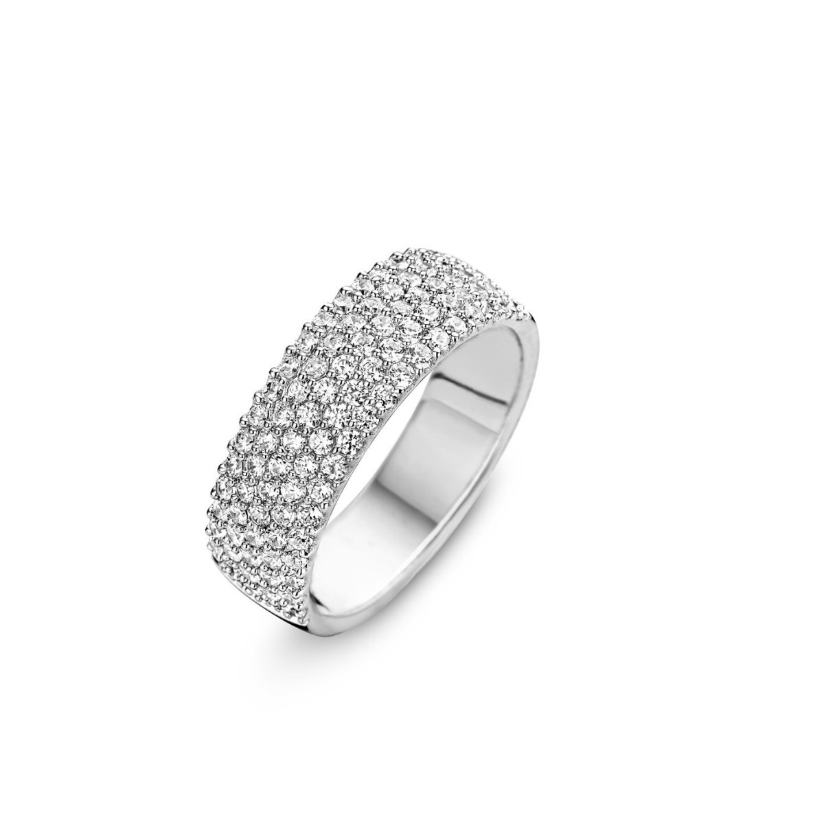Prachtige zilveren ring met zirkonia steentjes, N3A02, is een verfijnd sieraad gemaakt van 925 sterling zilver, nikkelvrij en weegt 3,6 gram. Verkrijgbaar in verschillende maten. Draag het als een opvallend stijlstatement bij zowel casual als formele outfits voor een elegante uitstraling. Perfect als cadeau!