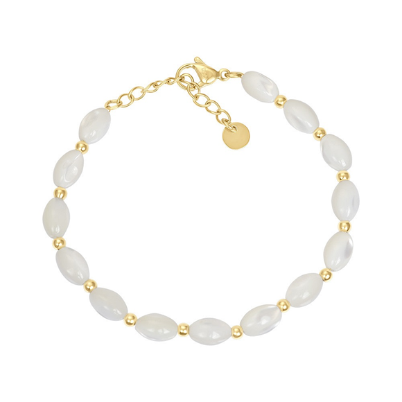 IXXXI armband stainless steel goudkleurig. De armband heeft ovalen kralen van glanzende shell. 