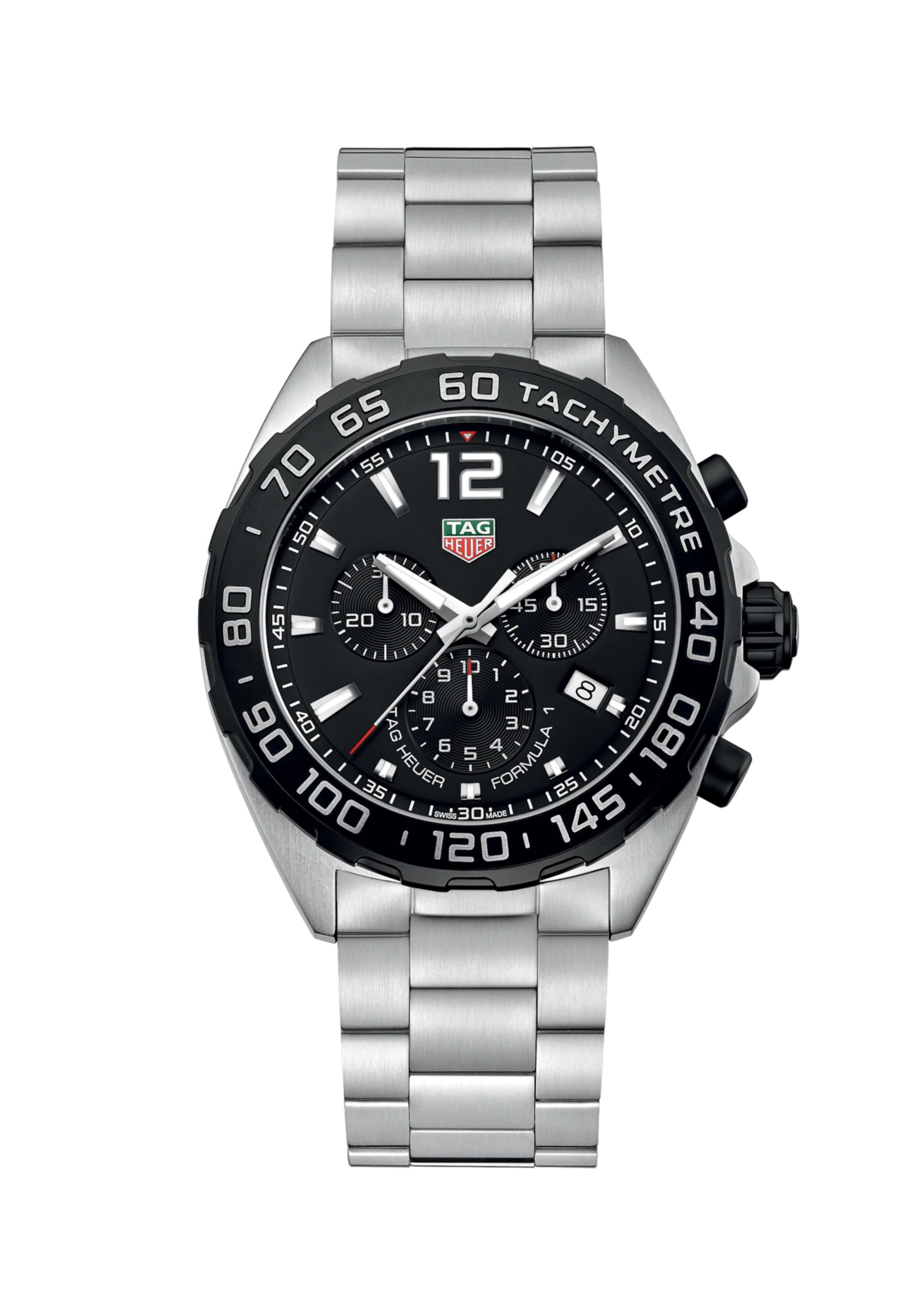 Dit TAG Heuer horloge behoort tot de Formule 1 collectie. Referentienummer: CAZ1010.BA0842

Een sporthorloge voor wie niet bang is om op te vallen en risico's te nemen. Volledig gemaakt van dezelfde zeer resistente materialen als die gebruikt in de Formule 1, inclusief zwart titaniumcarbide gecoat staal voor de bezel. Saffierkristalglas, zeer resistent. Super-LumiNova® verbeterde wijzerplaatdetails. Geavanceerd ontwerp geïnspireerd op de top van de autosport.

De TAG Heuer Formula 1 is voorzien van een Quartz uurwerk en de kast is gemaakt van edelstaal. Het horloge heeft een diameter van 43 mm en is getest op een waterdichtheid van 20 ATM / 200 meter. De horlogeband is gemaakt van edelstaal.

Uw TAG Heuer horloge is 24 maanden na aankoop beschermd onder fabricage garantie. De duur van de garantieperiode van 2 jaar kan worden verlengd naar 5 jaar. Om dit te doen, nodigen wij u uit om een account aan te maken of in te loggen op uw MyTAGHeuer online account en vervolgens uw horloge te registreren. U ontvangt dan een gratis garantieverlenging van 3 jaar.