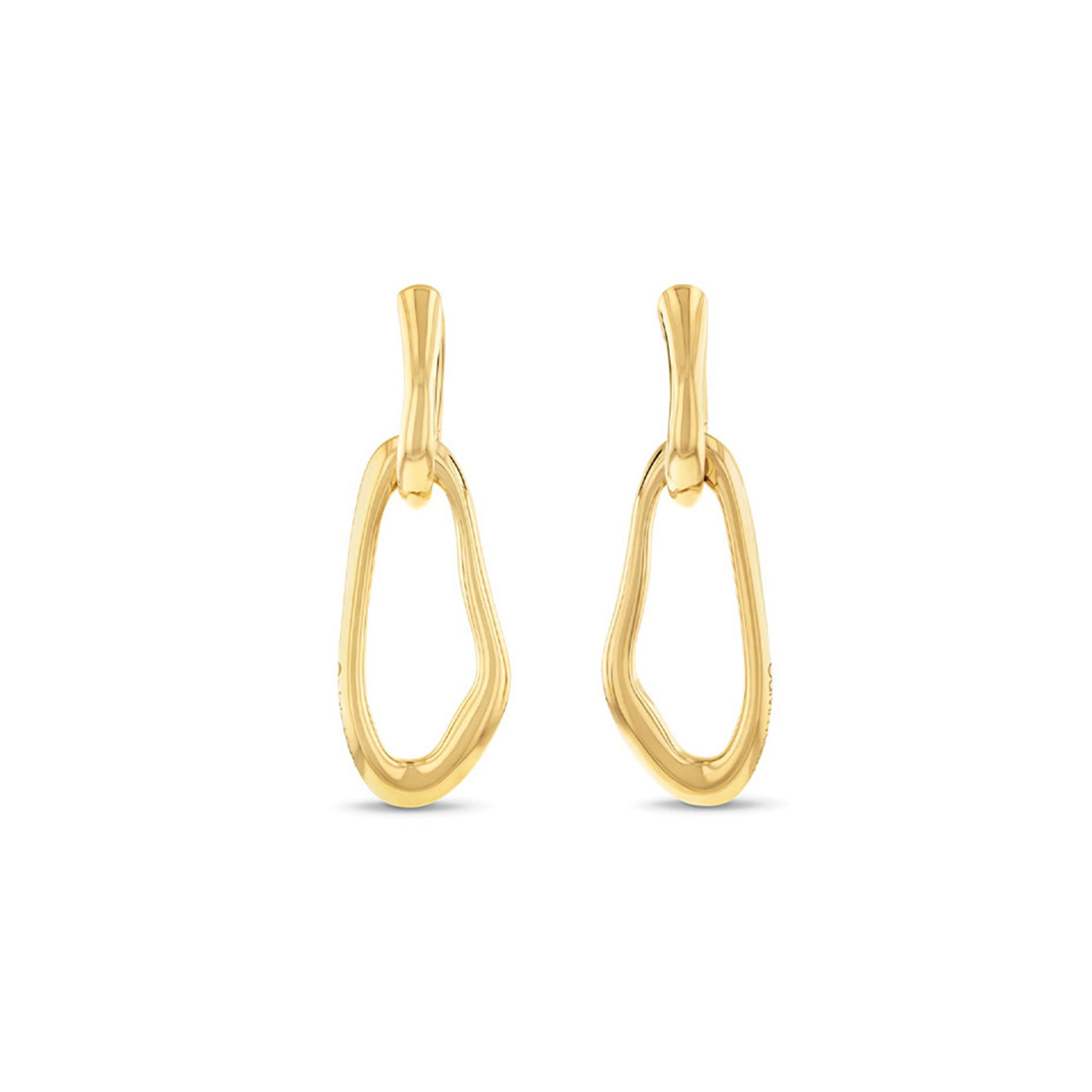 
Deze stalen goudkleurige dames oorbellen van Calvin Klein met nr CJ35000750 hebben een sierlijk uiterlijk. De stalen oorbellen hebben een sculpturale vorm, zijn gepolijst en sluiten met een scharnier. Ze bungelen mooi aan het oor. 
