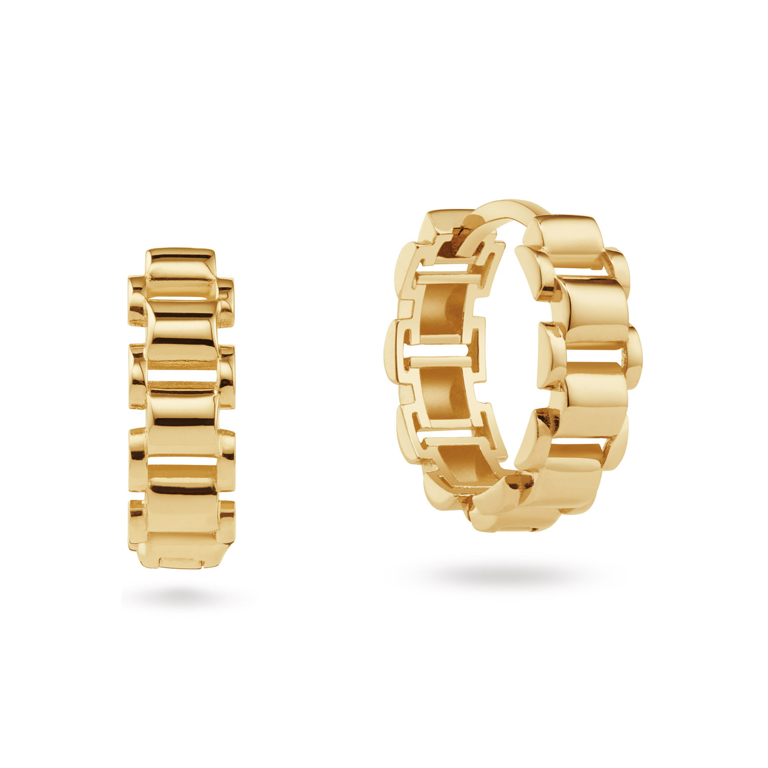 Zeg hallo tegen mijn nieuwe favorieten oorringen! Ze zijn namelijk stevig, hebben een robuuste schakel en zijn gemaakt van 14 karaat goud.

"Memories from Amsterdam. 
De stad waar de grachten fluisteren, kunst ademt en verhalen overal voelbaar zijn. Voor deze fall/winter collectie liet ik me inspireren door het Amsterdam van toen en nu. Een ode aan 750 jaar stadsglorie &eacute;n 5 jaar Jackie. Elk sieraad, van de verfijnde Vermeer ketting tot de statement Canal Ring vertelt een verhaal. Handgemaakt van gerecycled 14 karaat goud, met echte edelstenen en zoetwaterparels. "

- 14 Karaat Goud
- Oorringen 14mm