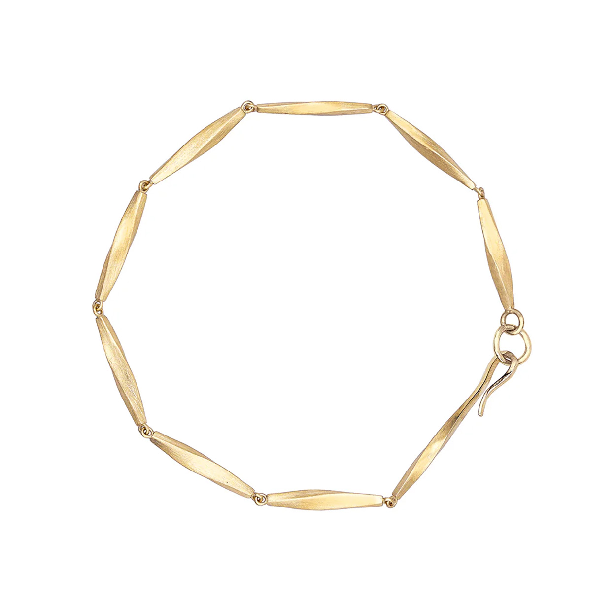 Een bijzondere 14 kt geelgouden armband. Extra mooi om te combineren met de bijpassende collier.