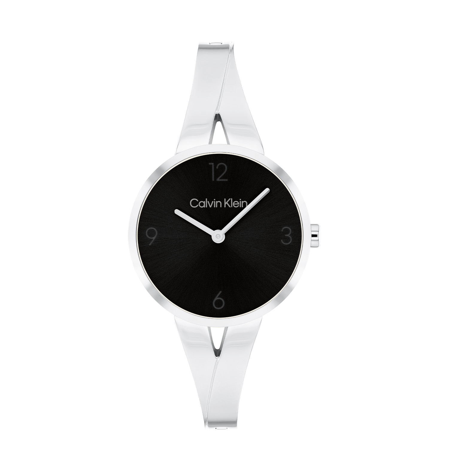 Calvin Klein CK25100026 Dames Staal Horloge 30mm 
Dit Calvin Klein dameshorloge met nr CK25100026 is een chique en minimalistisch ontwerp. De stijlvolle ronde stalen kast heeft een gladde bezel en een zwarte wijzerplaat met hele fijne uursaanduiding. Aan het horloge zit een speciaal gevormde spangband die aan de onderkant overloopt in schakels. Het sierlijke horloge heeft een mineraalglas, een doorsnee van 30mm en is 3ATM.

OVER CALVIN KLEIN
Calvin Klein is een wereldwijd lifestylemerk dat gewaagde, vooruitstrevende idealen en een verleidelijke, vaak minimalistische, esthetiek nastreeft. Calvin Klein werd groot in de jaren 70 door haar mode- en merkjeans collecties. In de jaren 80 lanceerde Calvin Klein haar spraakmakende ondergoed dat uitdrukkelijk van logo ’s voorzien was. Vanwege het grote succes is het merk ook succesvol uitgerold in Accessoires, Parfums, Home, Brillen, Golf, Horloges en Sieraden.
Sinds de oprichting in 1968 door Calvin Klein, heeft het merk haar reputatie opgebouwd als leider in de Amerikaanse mode, dankzij een cleane esthetiek en innovatieve ontwerpen. Calvin Klein wil haar publiek verleiden en inspireren door middel van provocerende beelden en opvallende ontwerpen die prikkelen. 

SPECIFICATIES:
- Mineraalglas
- Stalen kast
- Zwarte wijzerplaat 
- Spang en schakelband
- Ronde kastvorm, Ø 30mm
- 3ATM